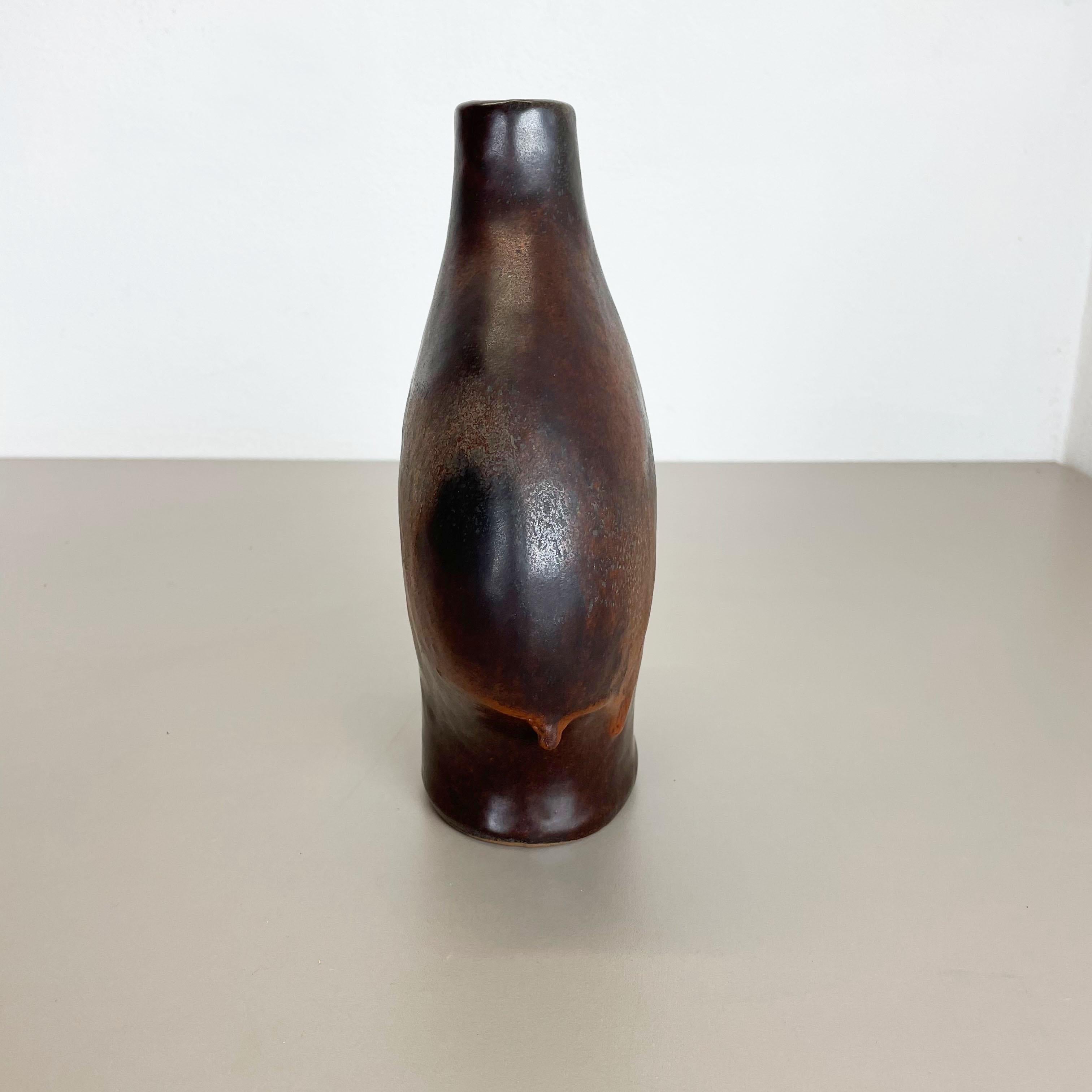 20ième siècle Vase en poterie de lave grasse Gerda Heukeroth Carstens Tönnieshof Allemagne, années 1970 en vente