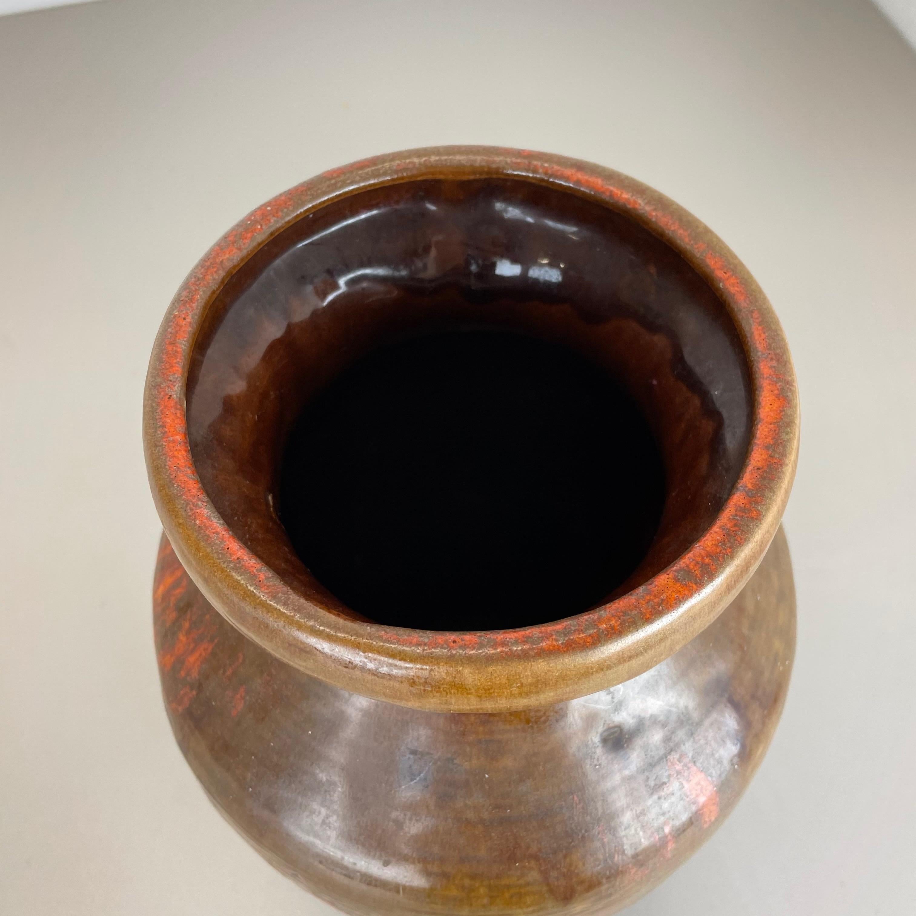 Vaso in ceramica Lava Grassa Heinz Siery Carstens Tönnieshof, Germania, anni '1960 in vendita 9