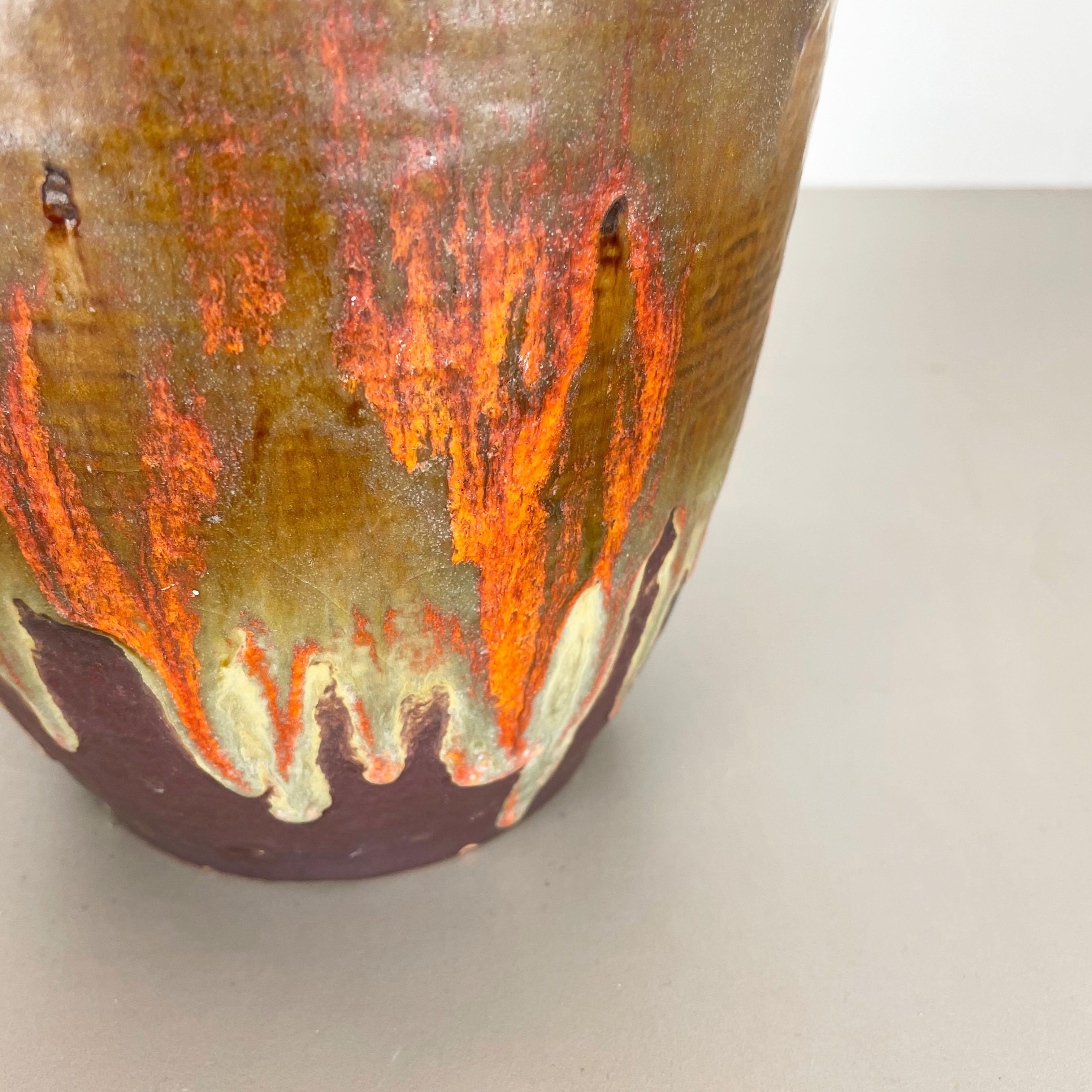Céramique Vase en céramique Fat Lava Heinz Siery Carstens Tönnieshof, Allemagne, années 1960 en vente