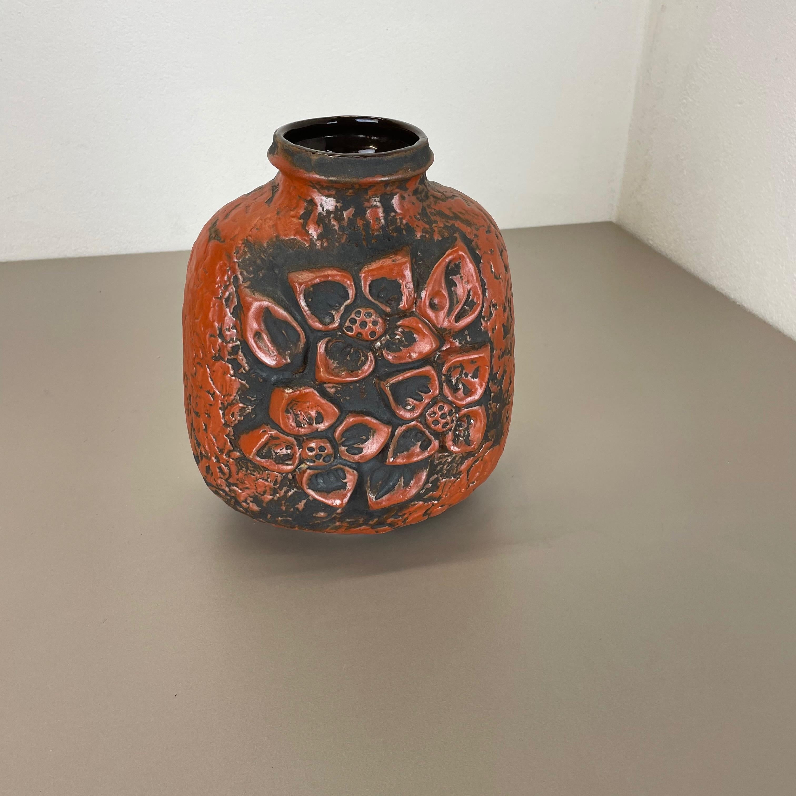 Mid-Century Modern Fat Lava Ceramic Pottery Vase Heinz Siery Carstens Tönnieshof, Germany, 1970s For Sale