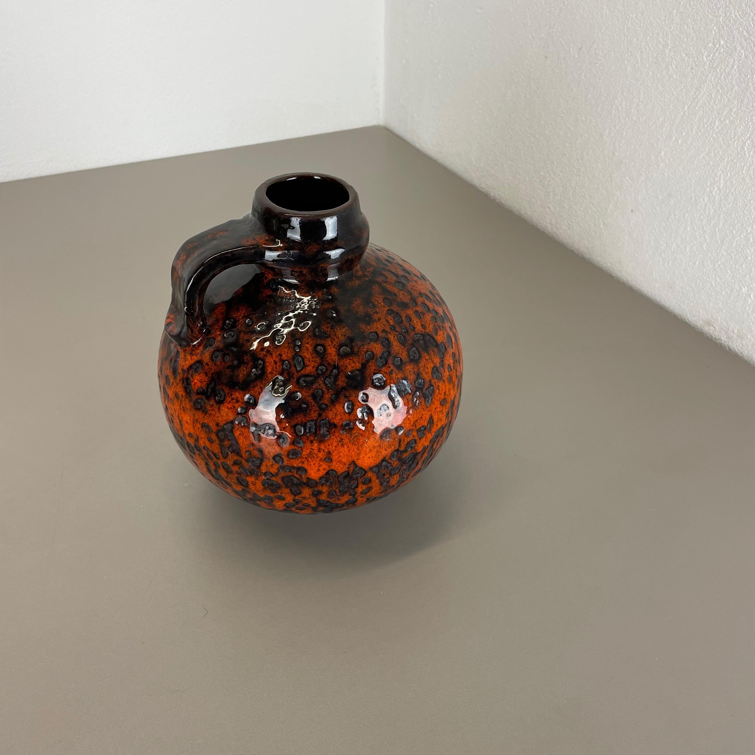 Fat Lava Ceramic Pottery Vase Heinz Siery Carstens Tönnieshof, Germany, 1970s In Good Condition In Kirchlengern, DE