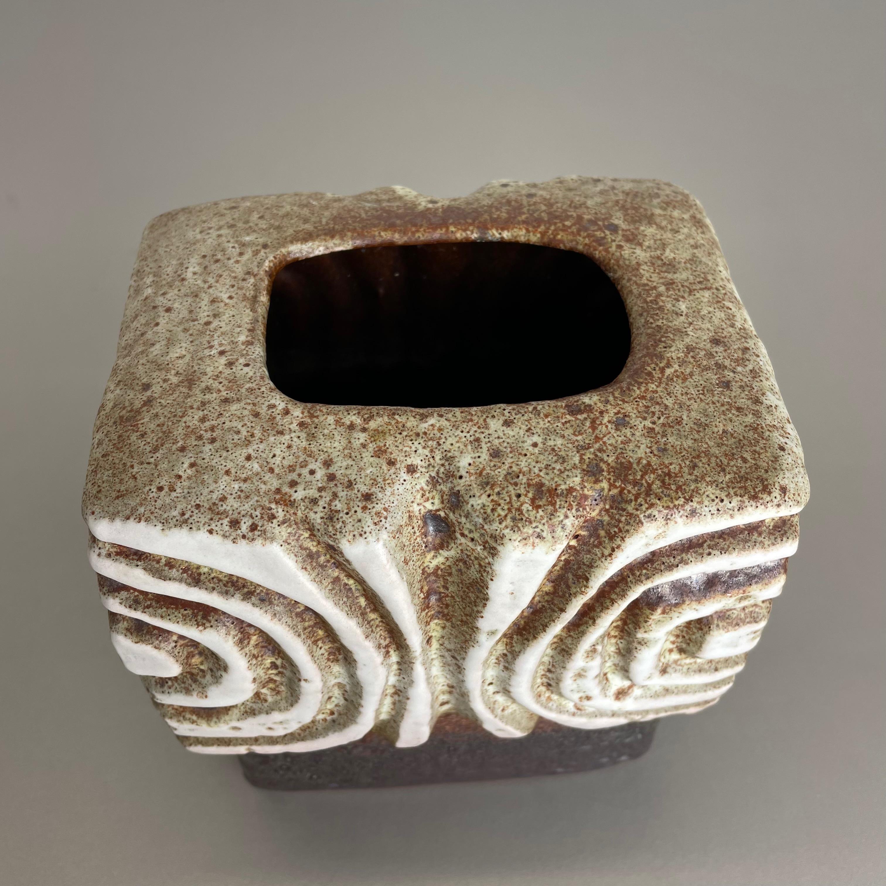 Vase aus fetter Lava-Keramik Heinz Siery Carstens Tönnieshof, Deutschland, 1970er Jahre im Angebot 3