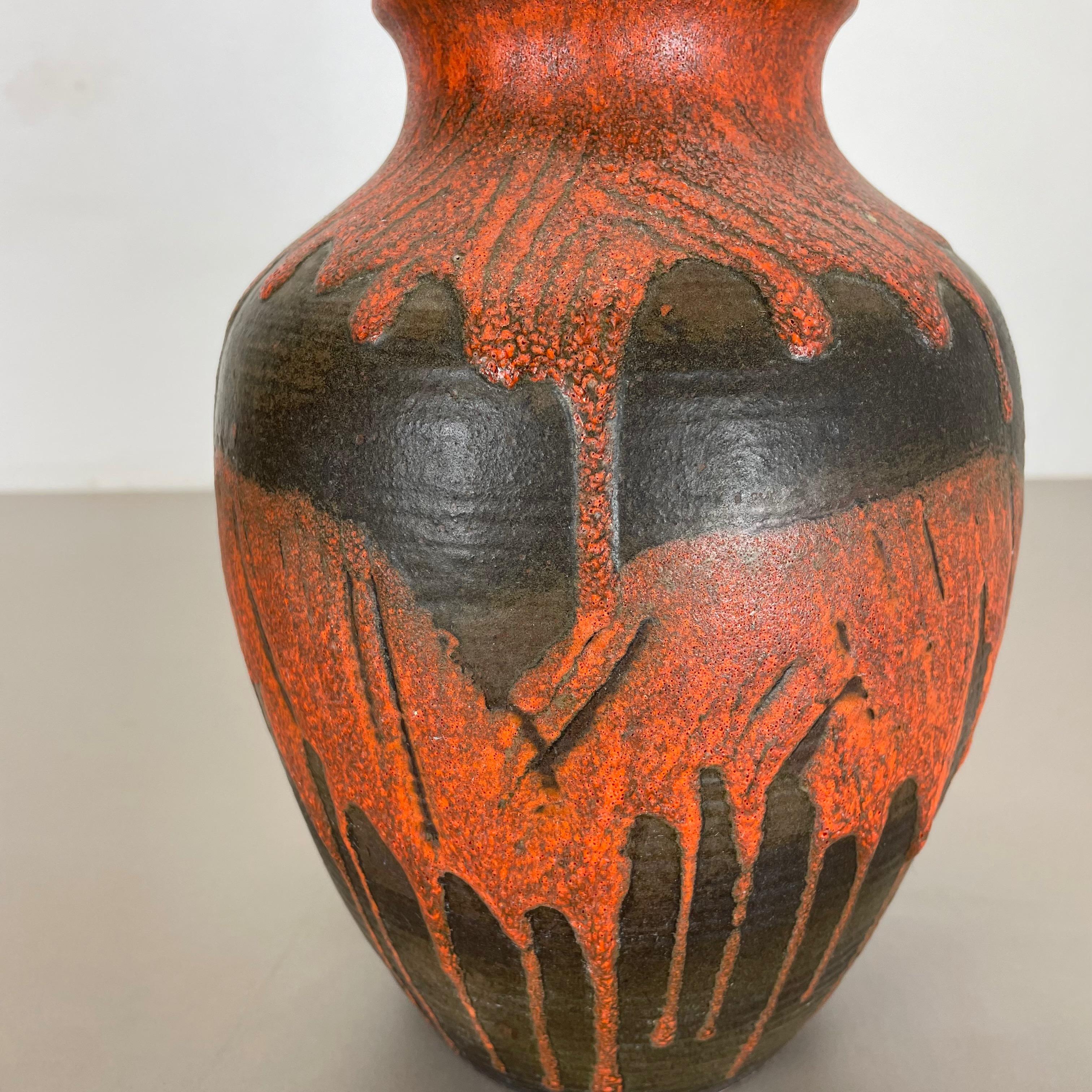 Vase aus fetter Lava-Keramik Heinz Siery Carstens Tönnieshof, Deutschland, 1970er Jahre im Angebot 3