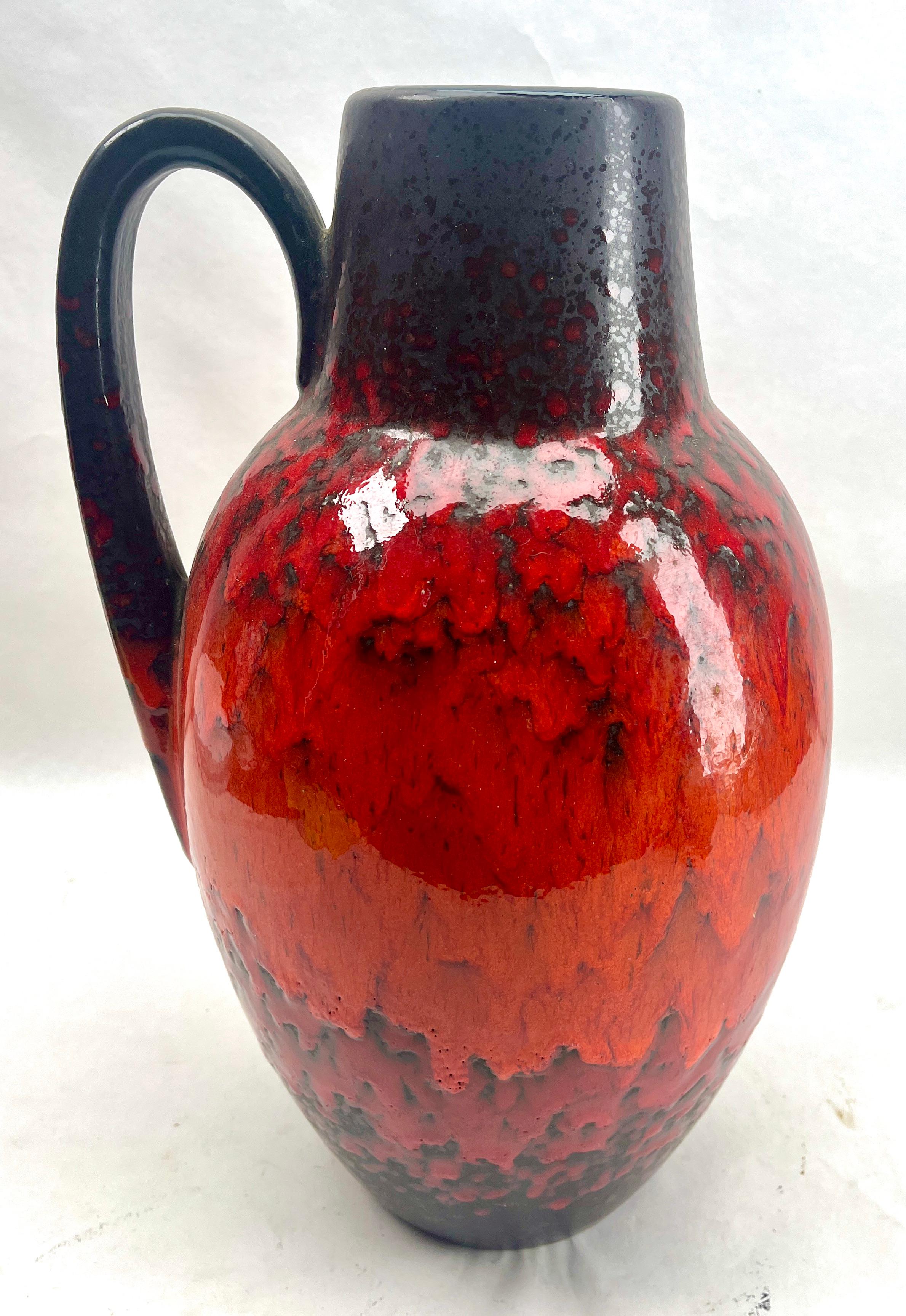 Mid-Century Modern Vase de sol en lave grasse avec glaçure rouge à gouttes 'Scheurich 279-38, W-Germany', années 1960 en vente