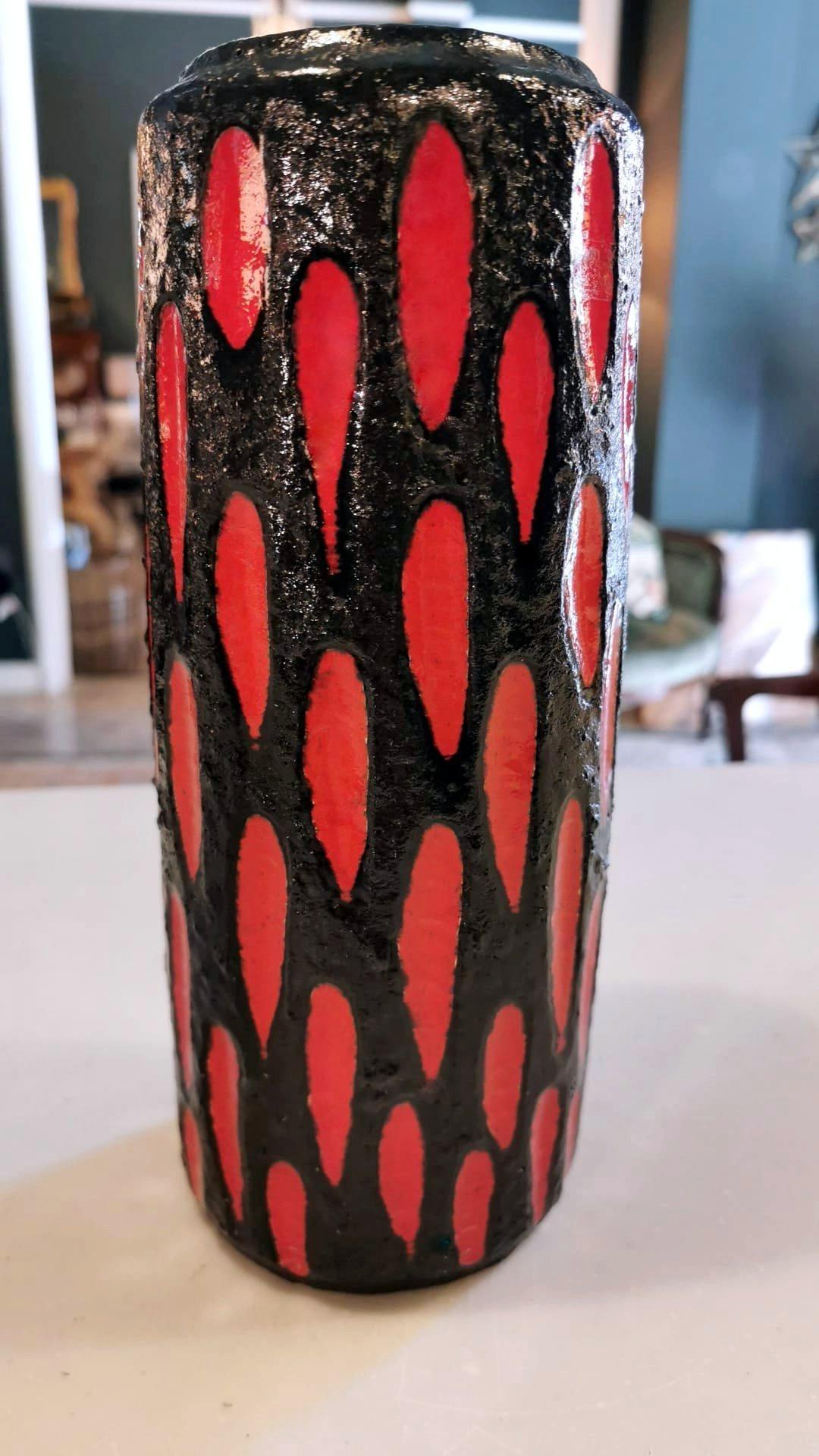 Vase en céramique émaillée allemande de style lave grasse en vente 5