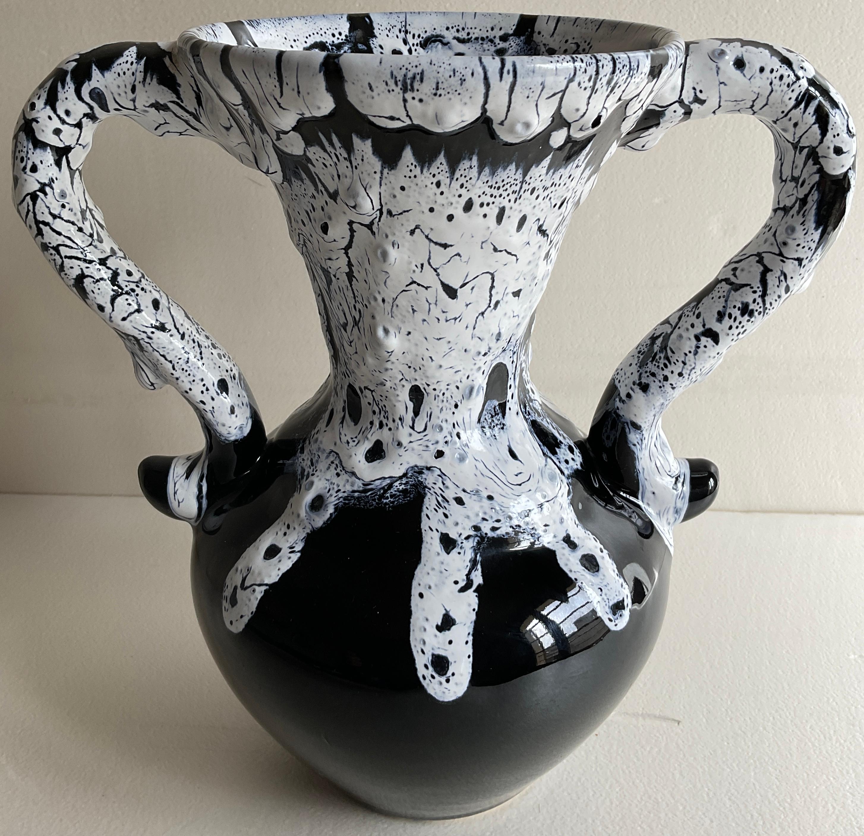 Fat Lava Vase With Handles From Fontaine De Vaucluse France In Good Condition For Sale In Miami, FL
