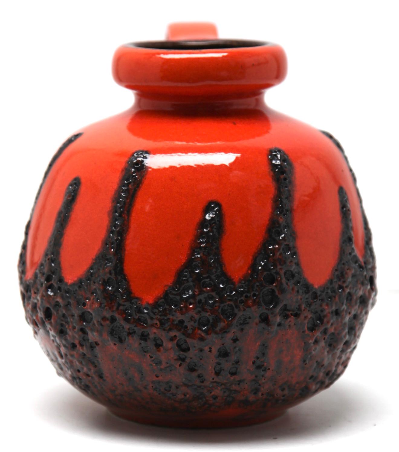 Fat Lava Vase with Red Drip-Glaze 'Scheurich 484-21, W-Germany' 1960s In Good Condition In Verviers, BE