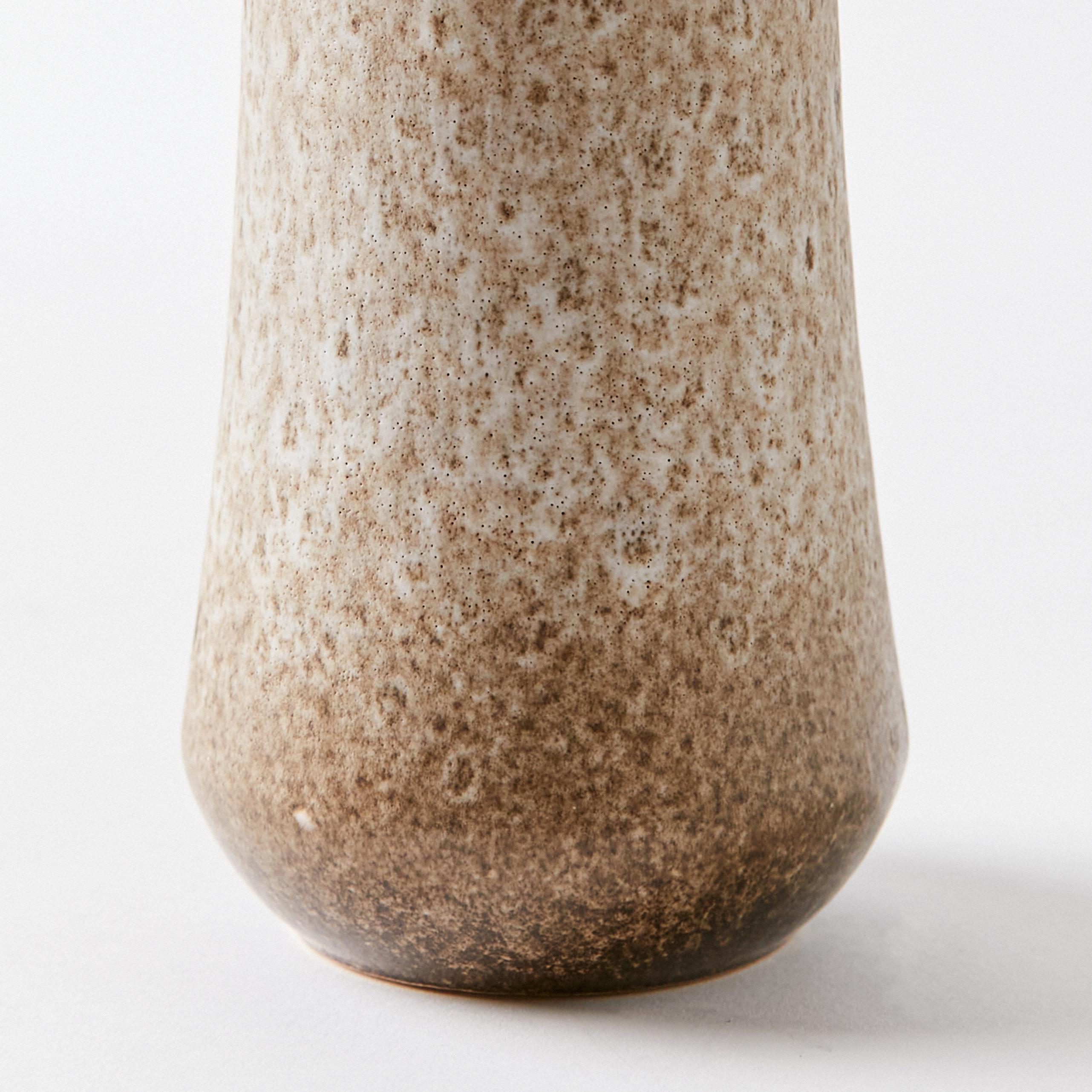 Mid-Century Modern Fat Lava Vase with Textured Sand Tones, West Germany, 1960s For Sale
