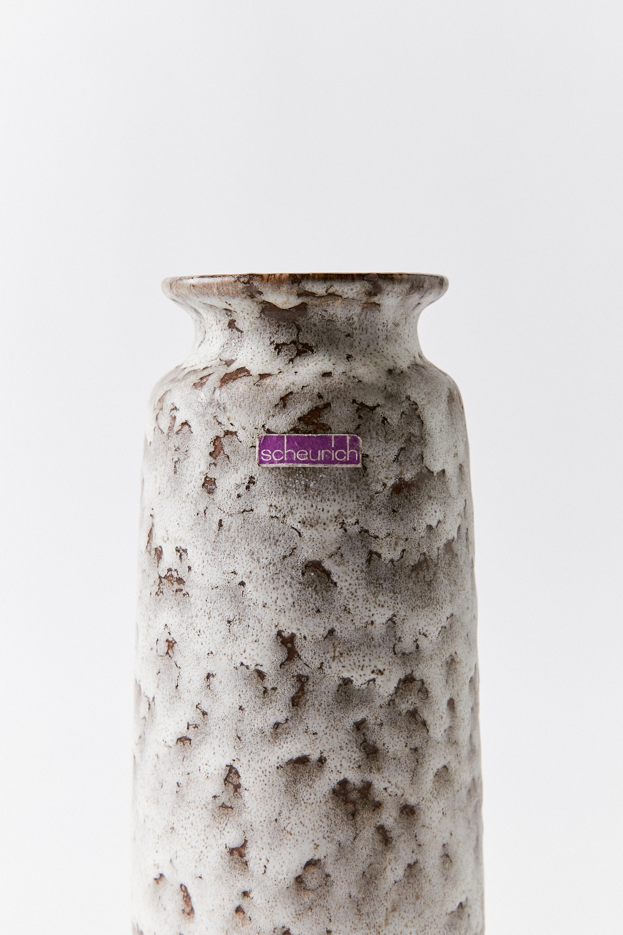 Fat Lava Vase with White Textured Finish, West Germany, 1960s In Good Condition For Sale In Philadelphia, PA