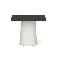 Mesa faT 5112 de polietileno de LOOPE, para uso en exteriores