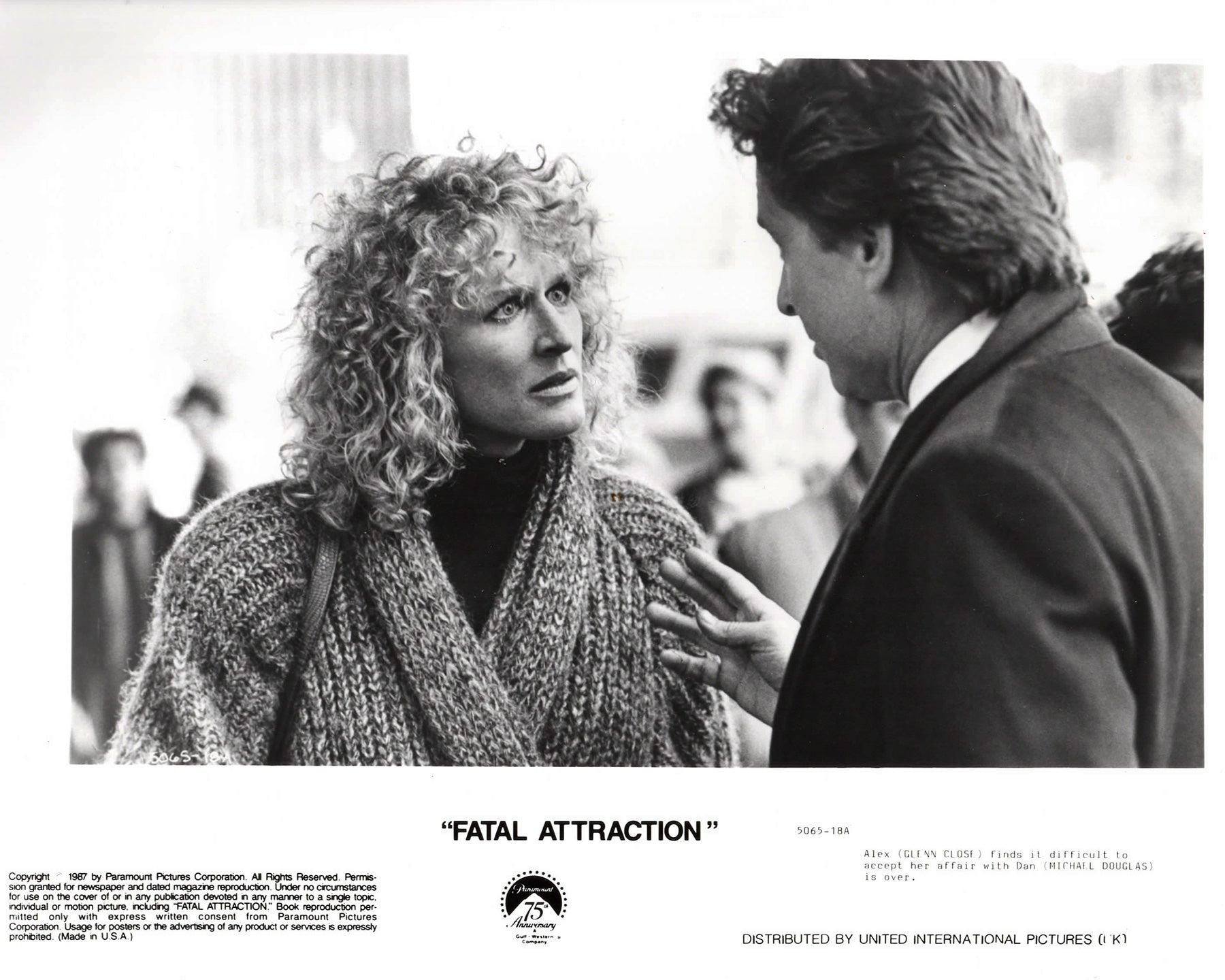 Papier Fatal Attraction 1987 Publicity Film Movie Press Still Framed en vente