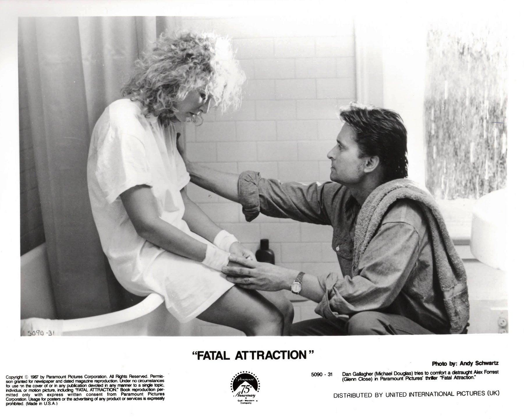 Papier Fatal Attraction 1987 Publicity Film Movie Press Still Framed en vente