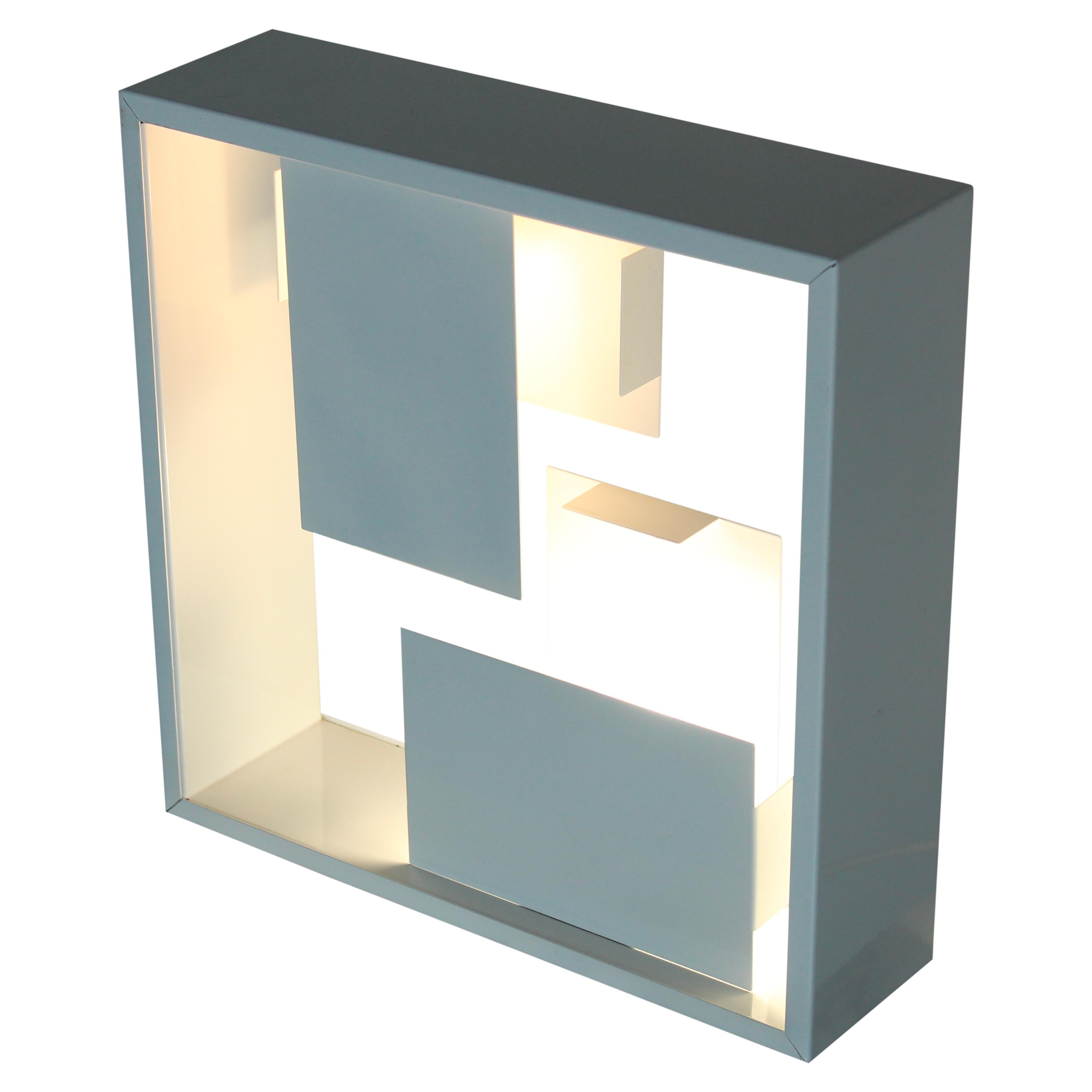 Laccato Lampada da tavolo o da parete in metallo bianco Fato di Gio Ponti per Artemide, Italia, anni '70 in vendita