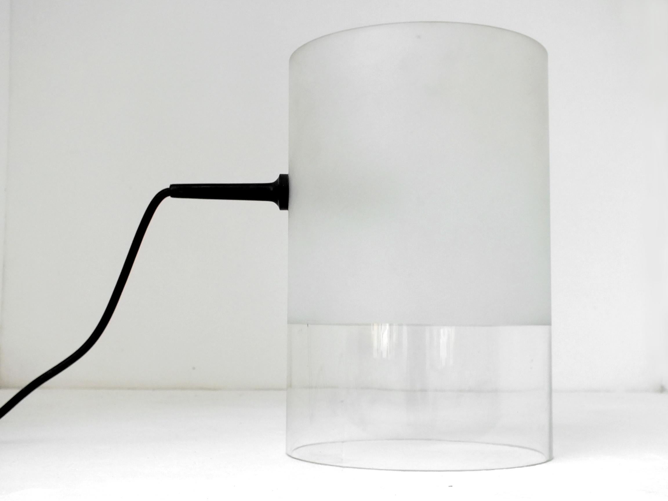Lampe de bureau Fatua Fontana Arte Italie design Guido Rosati années 1970.

 Lampe en verre en parfait état A.