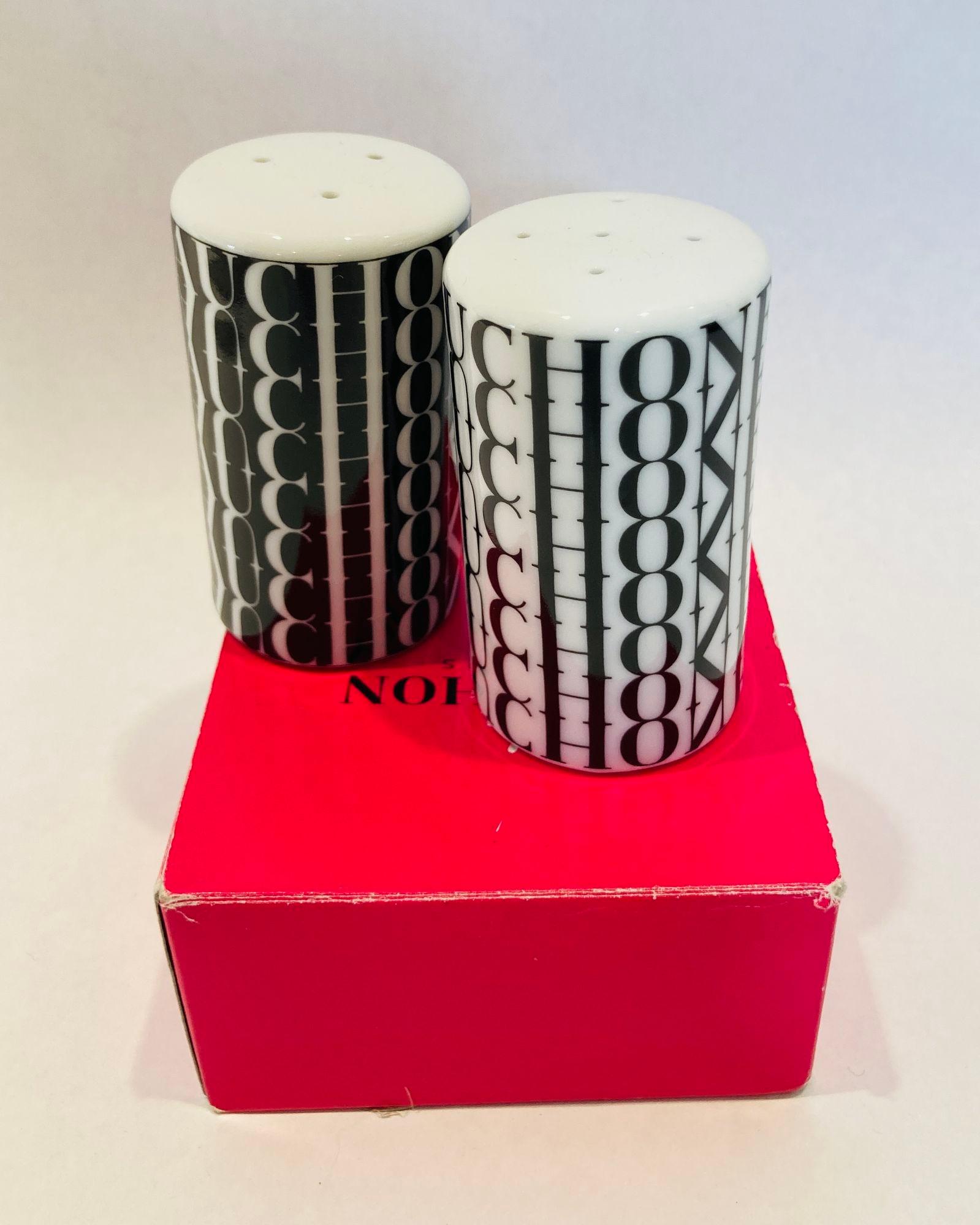 FAUCHON Paris Salz- und Pfefferstreuer aus Porzellan Schwarz und Weiß (Französische Provence) im Angebot