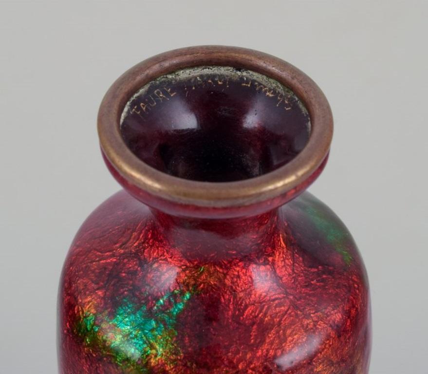 Fauré et Marti per Limoges, Francia. Piccolo vaso in metallo con decorazione a smalto in vendita 2