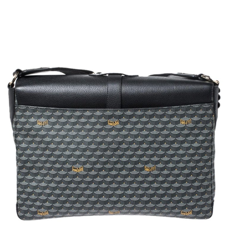 Faure Le Page Black/Grey Canvas and Leather Express 36 Bag For Sale at