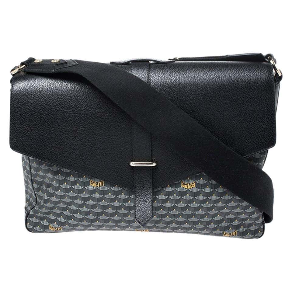 Faure Le Page Black/Grey Canvas and Leather Express 36 Bag For Sale at ...