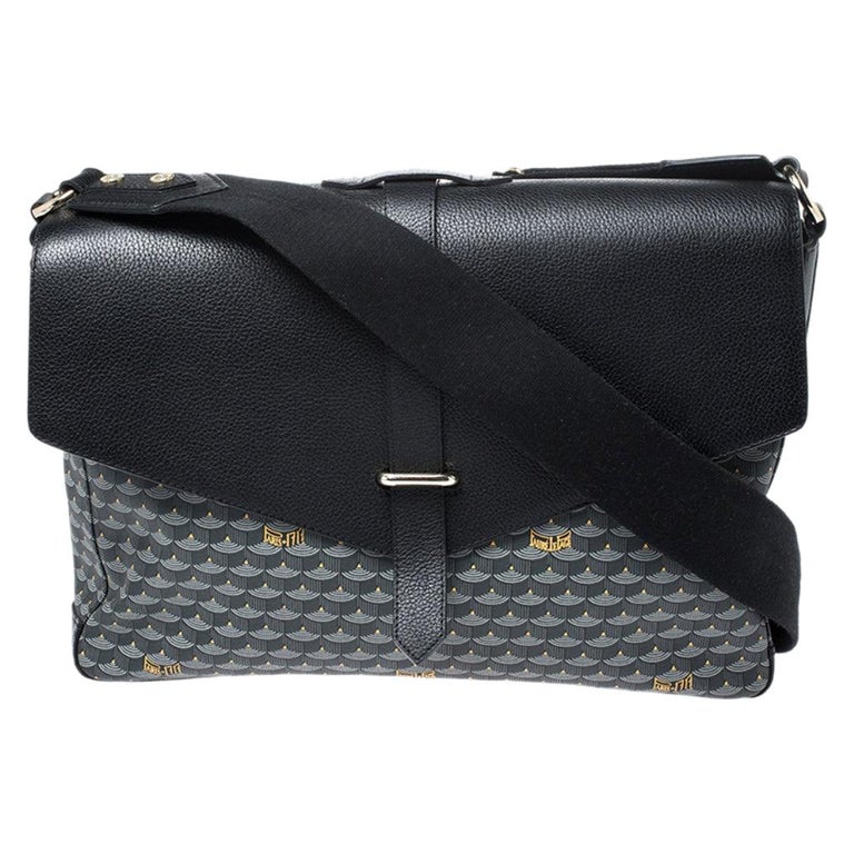 Faure Le Page Black/Grey Canvas and Leather Express 36 Bag For Sale at  1stDibs
