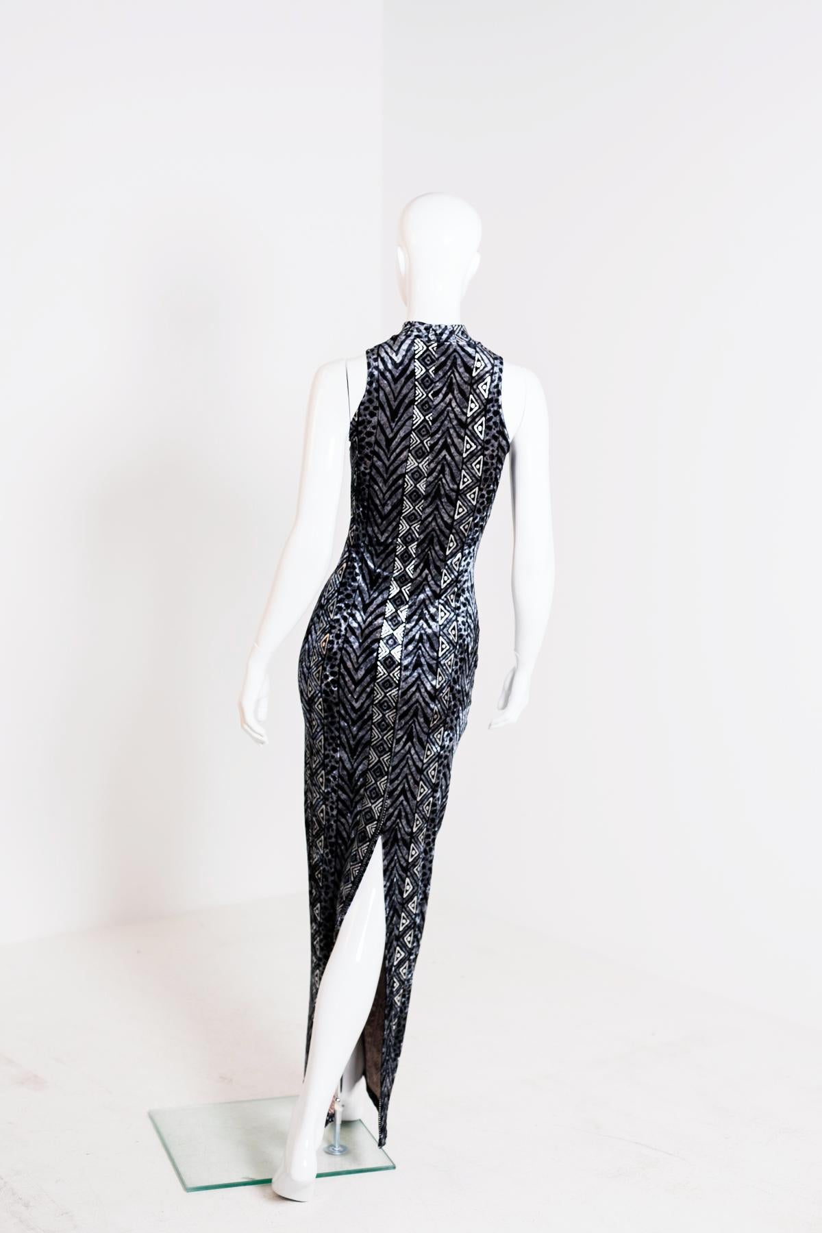 Faust Glittery Black Elegant Dress For Sale 4