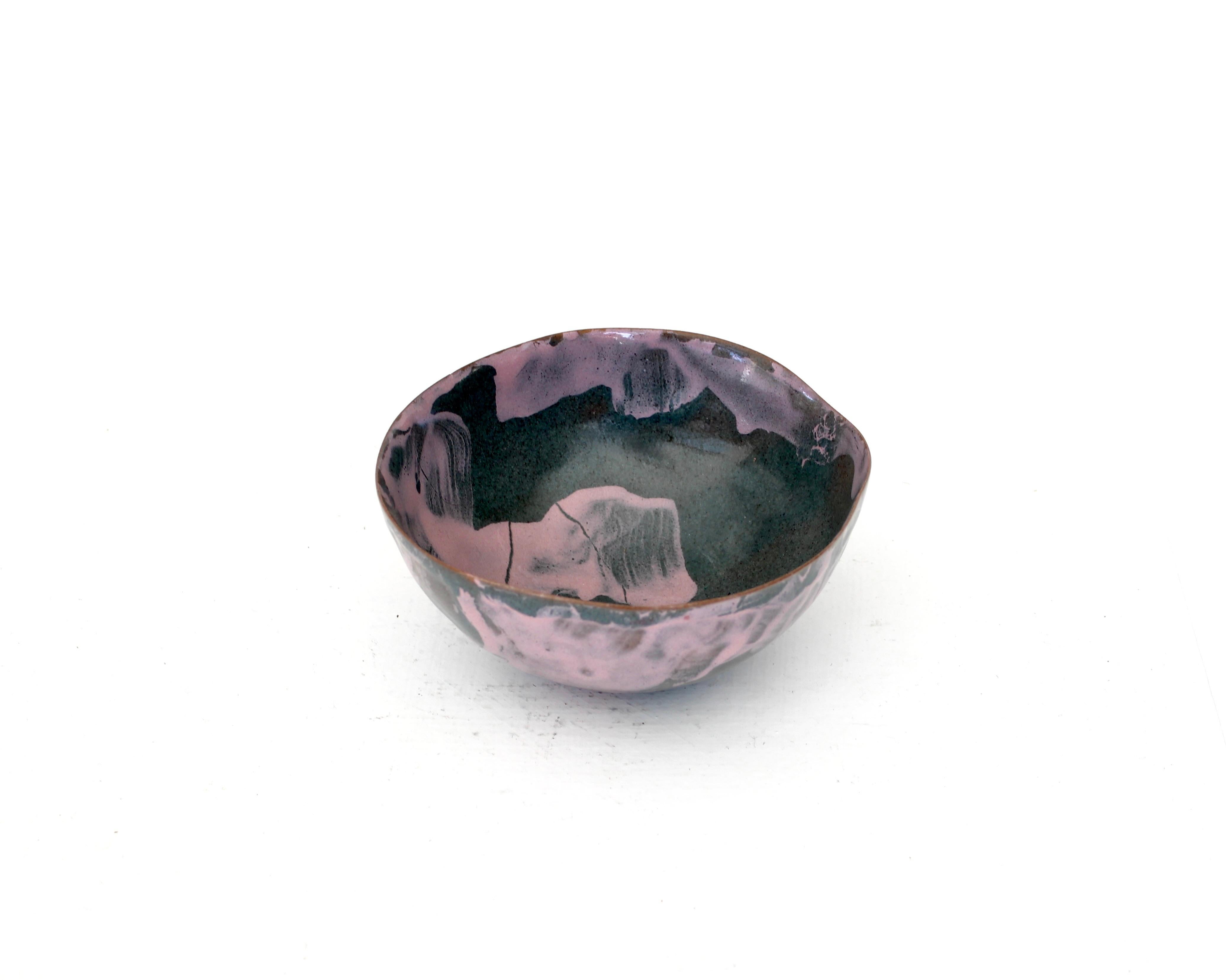 Fausto Menotti Italian Purple and Gray Ceramic Dish Bowl Italy c 1960 (Mitte des 20. Jahrhunderts) im Angebot