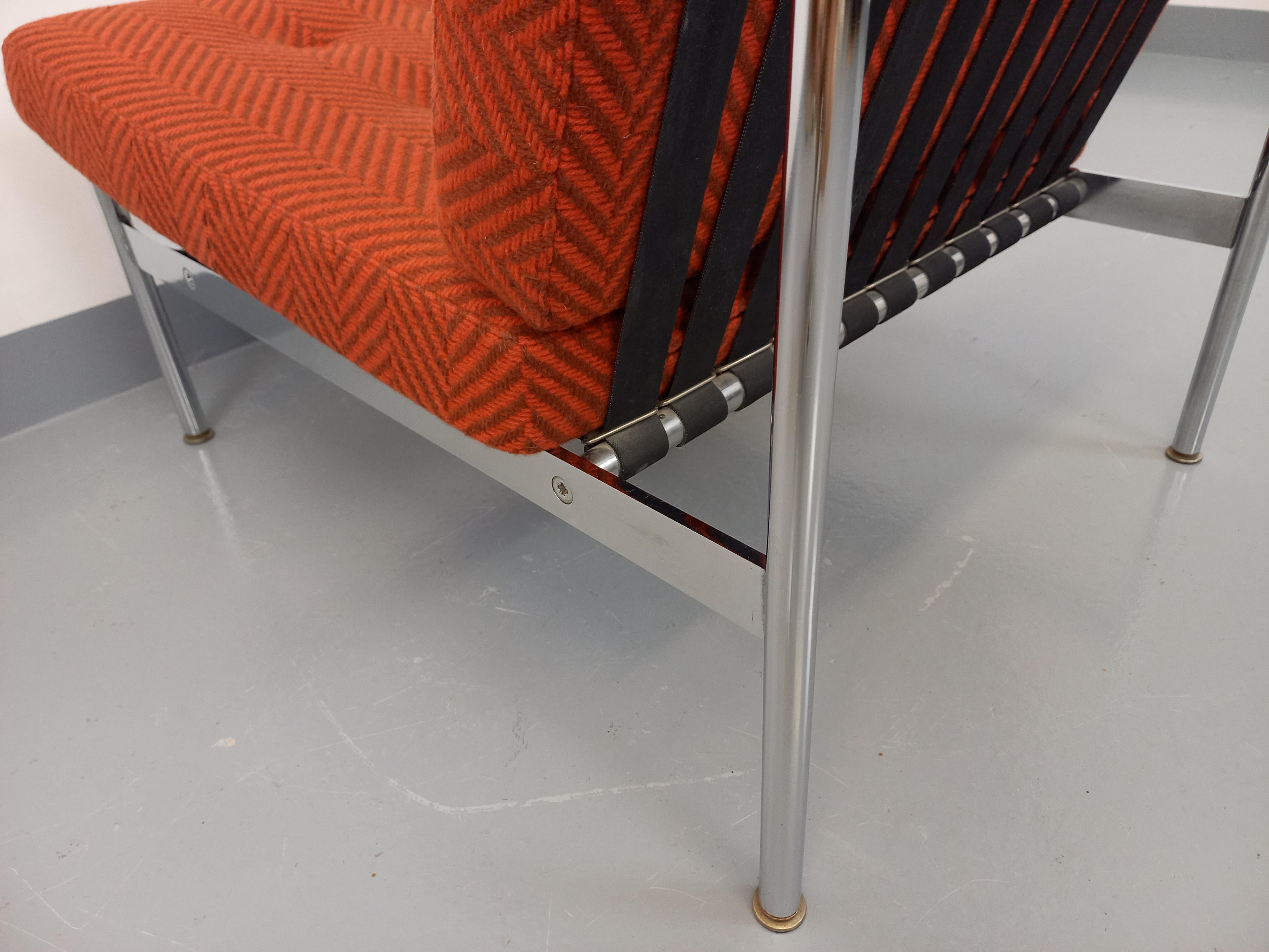 Chauffeurstuhl moderniste vintage en tissu et métal chromé des années 60 70 im Angebot 3