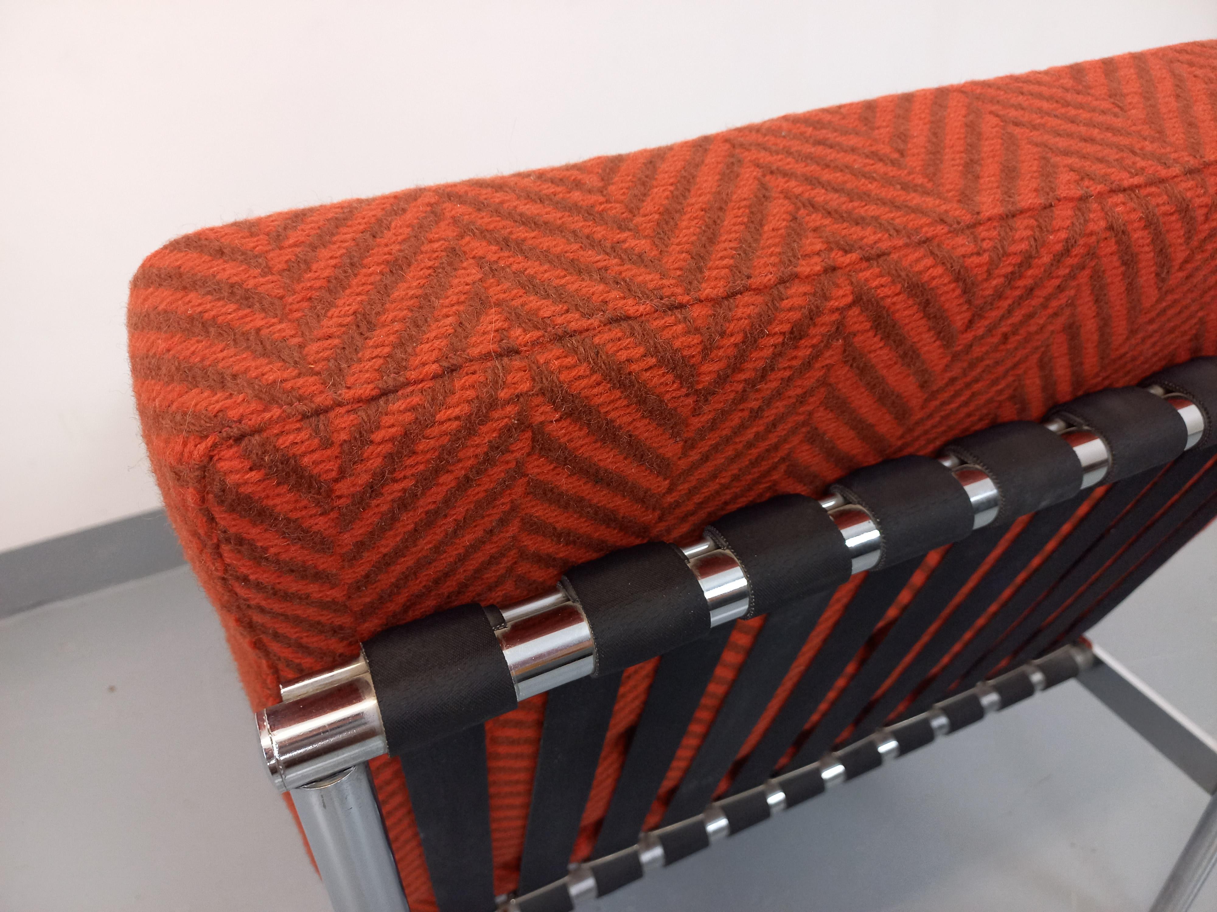 Chauffeurstuhl moderniste vintage en tissu et métal chromé des années 60 70 im Angebot 2