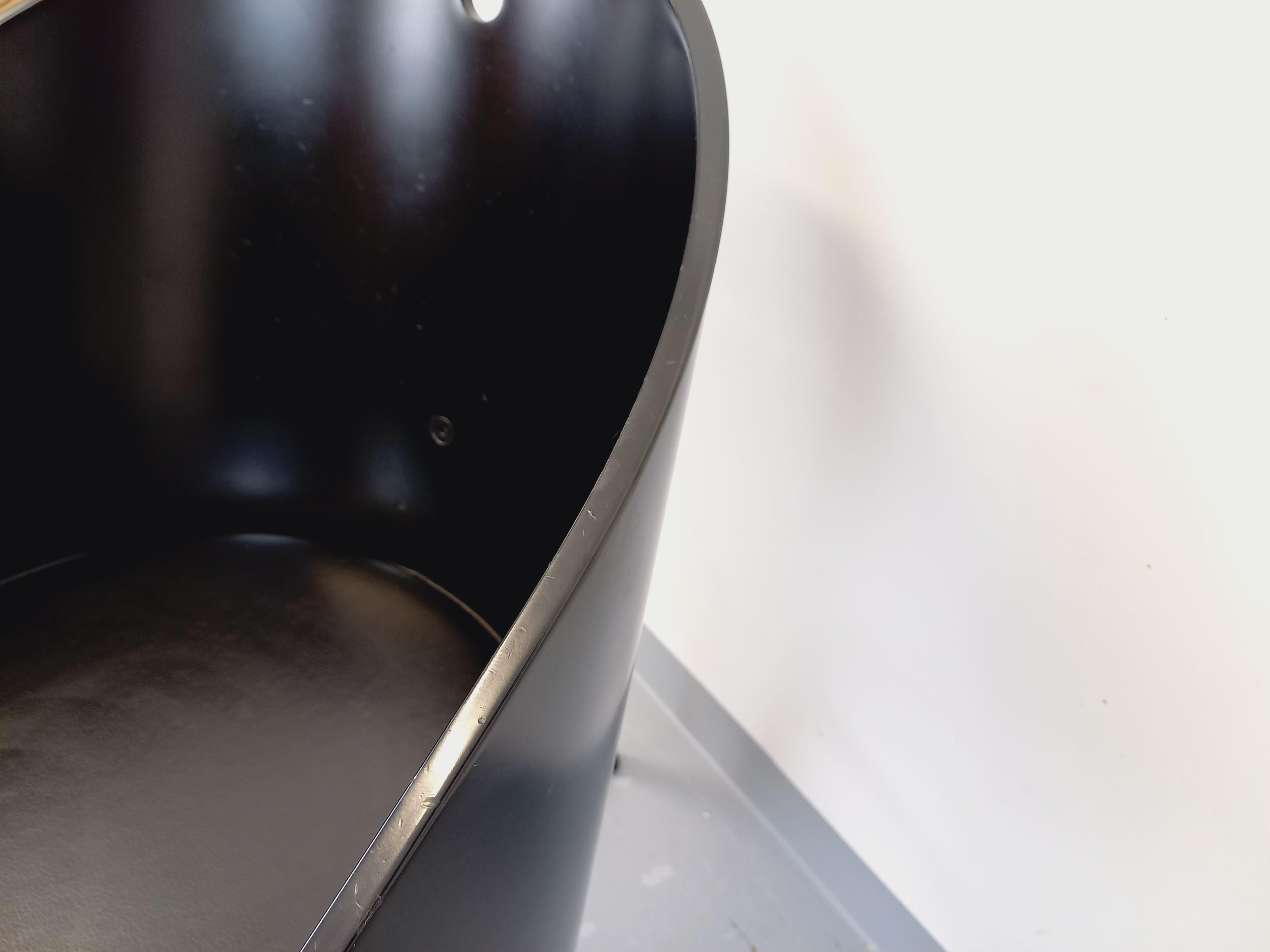 Fauteuil Costes par Philippe Starck vintage en bois, métal et cuir noirs im Angebot 6