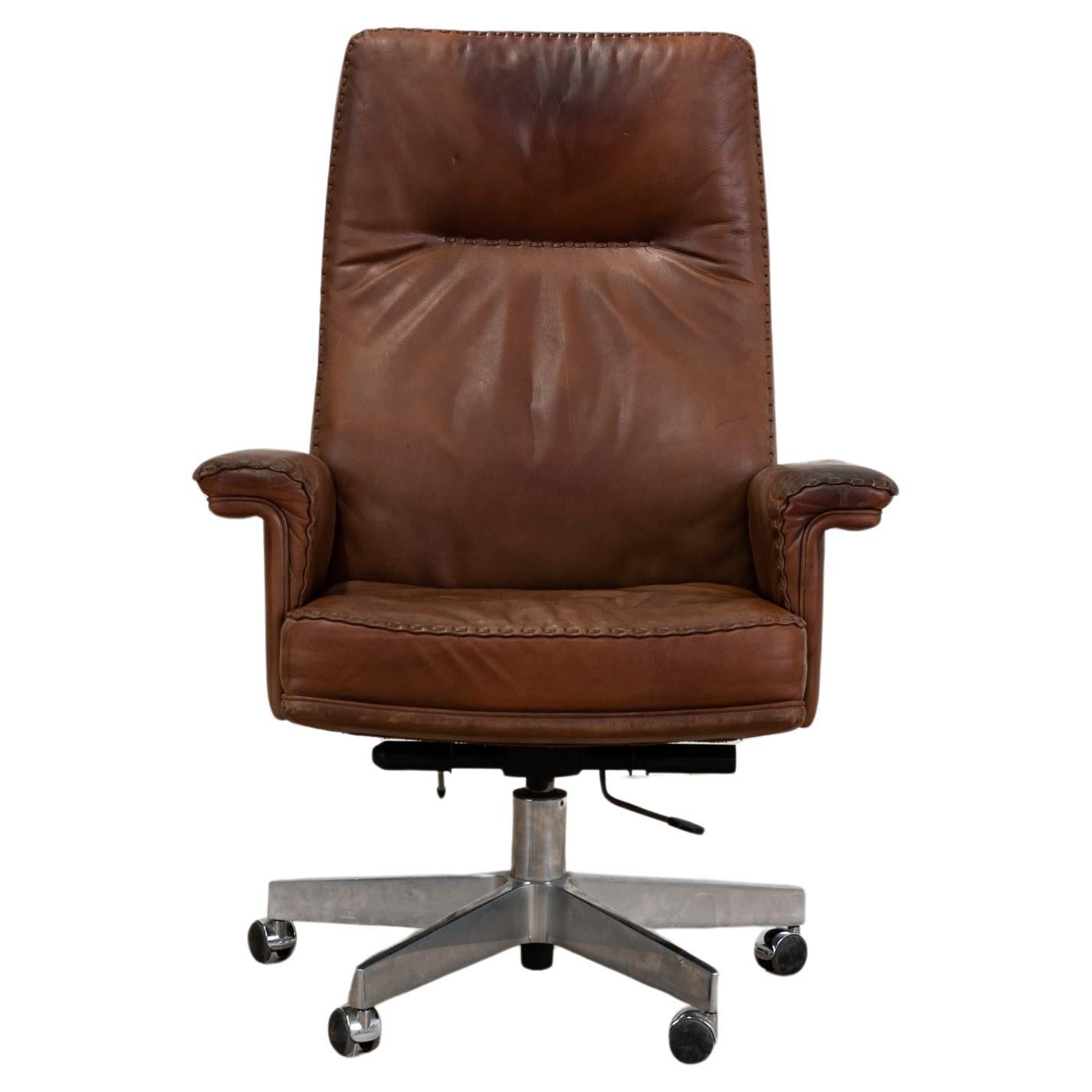 Fauteuil de Bureau Exécutif Pivotant DS 35 en Cuir édition De Sede, Suisse, 1970