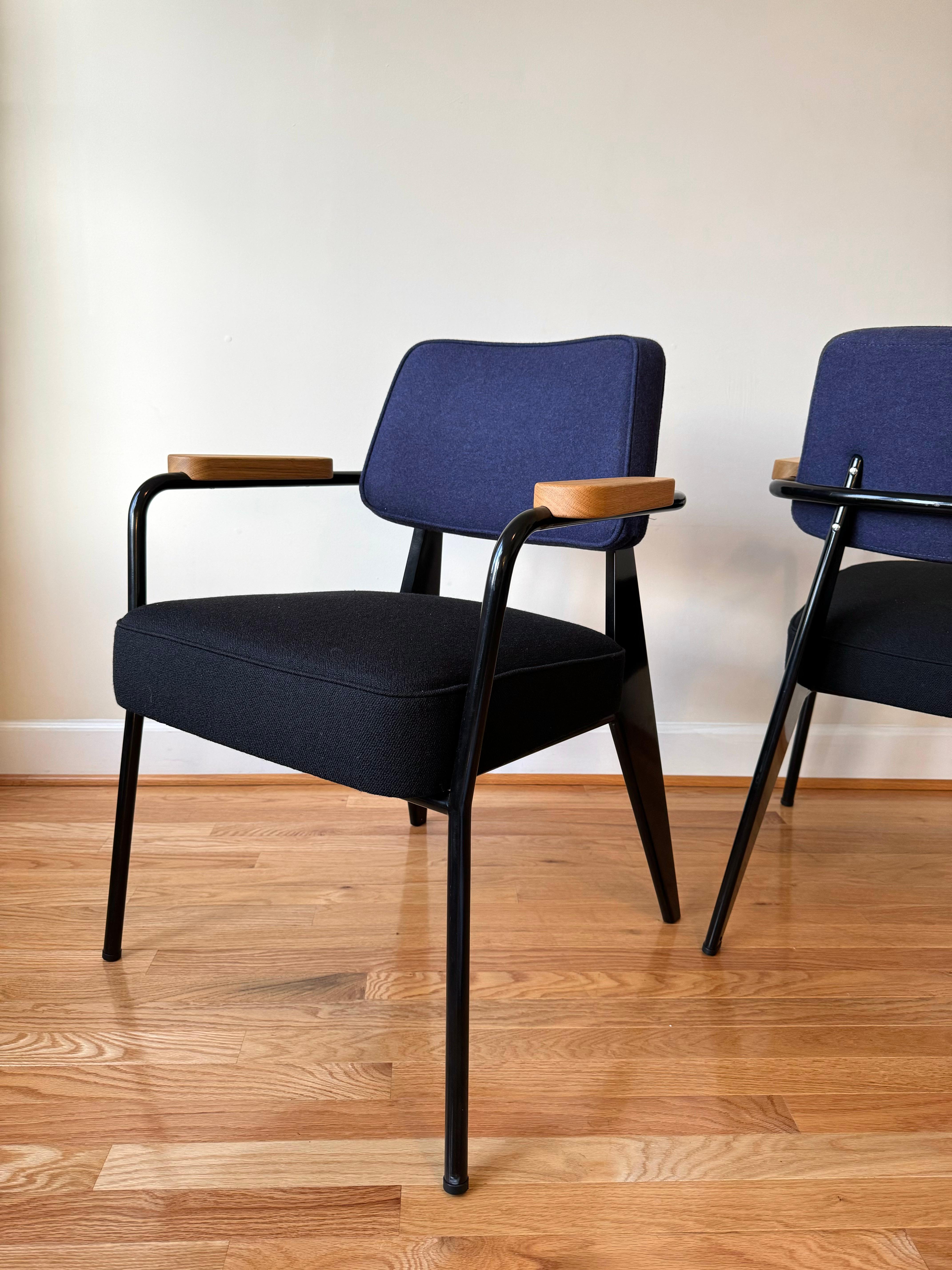 Swiss Fauteuil Direction by Jean Prouvé for VITRA  For Sale