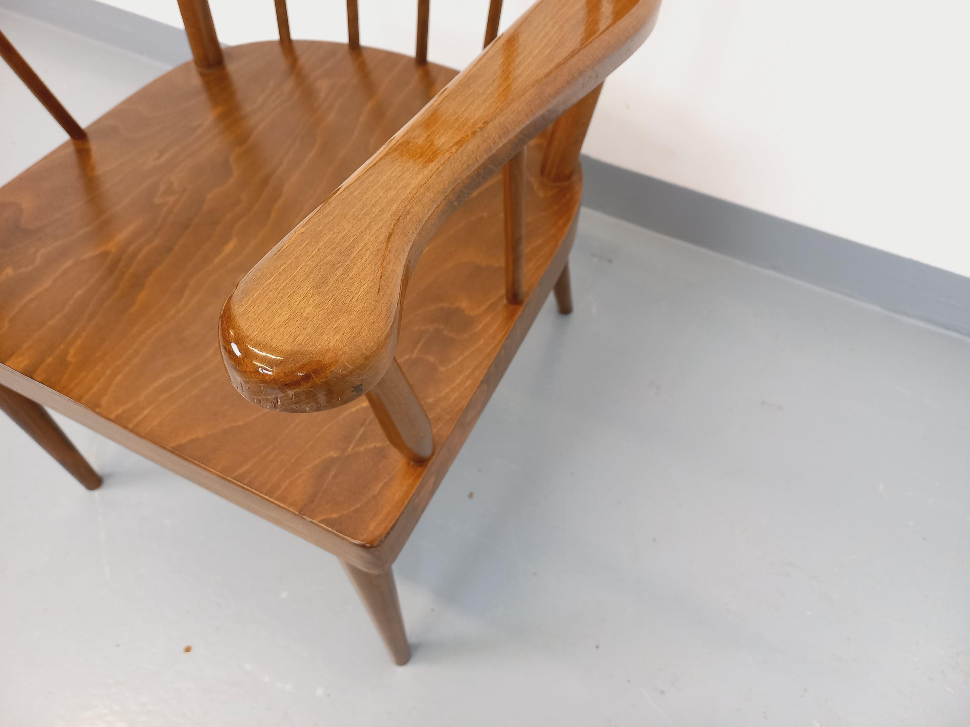 Fauteuil en bois vintage Baumann modèle Éventail des années 60 en vente 8