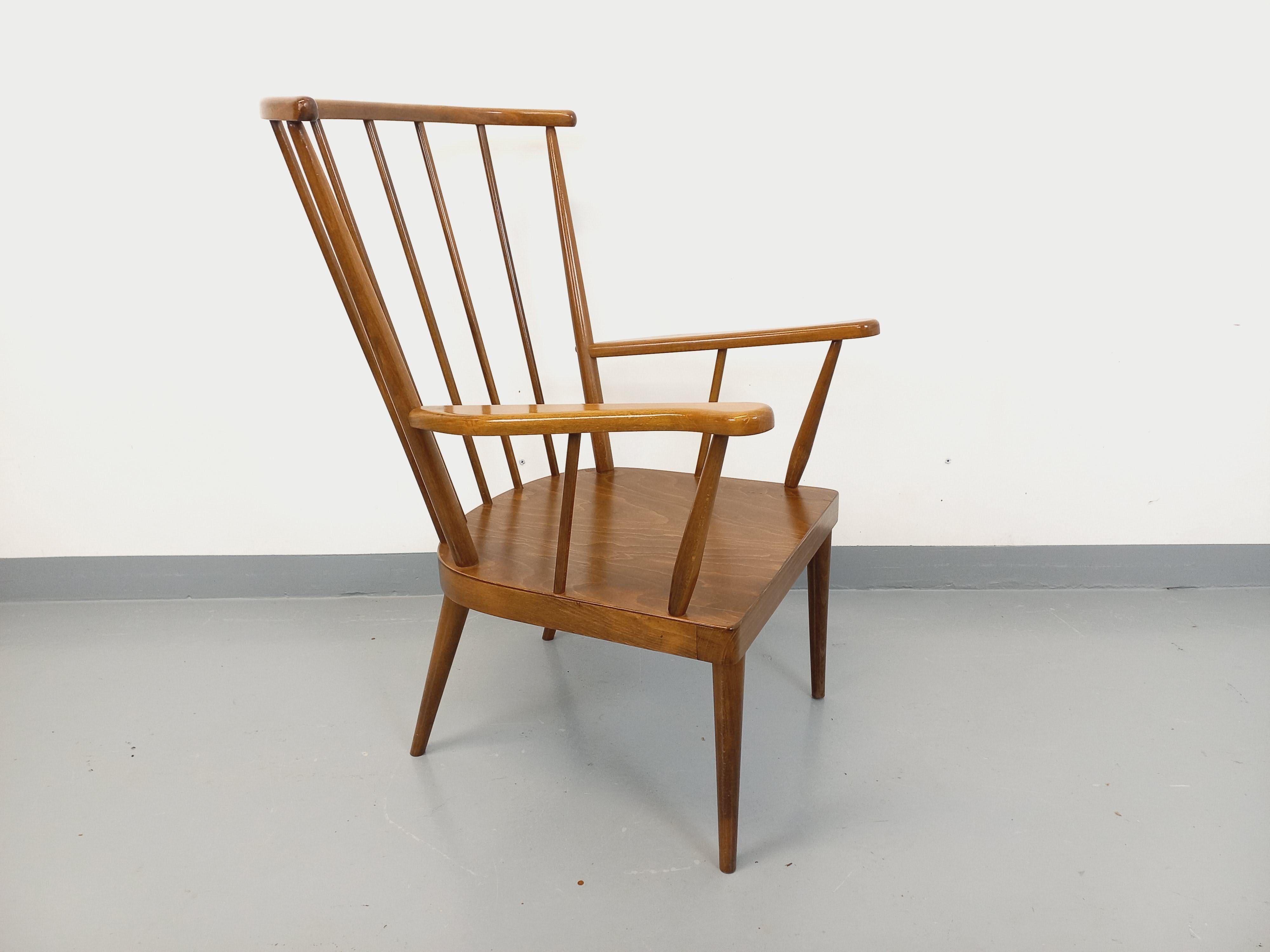 Fauteuil en bois vintage Baumann modèle Éventail des années 60 Bon état - En vente à BESANÇON, FR