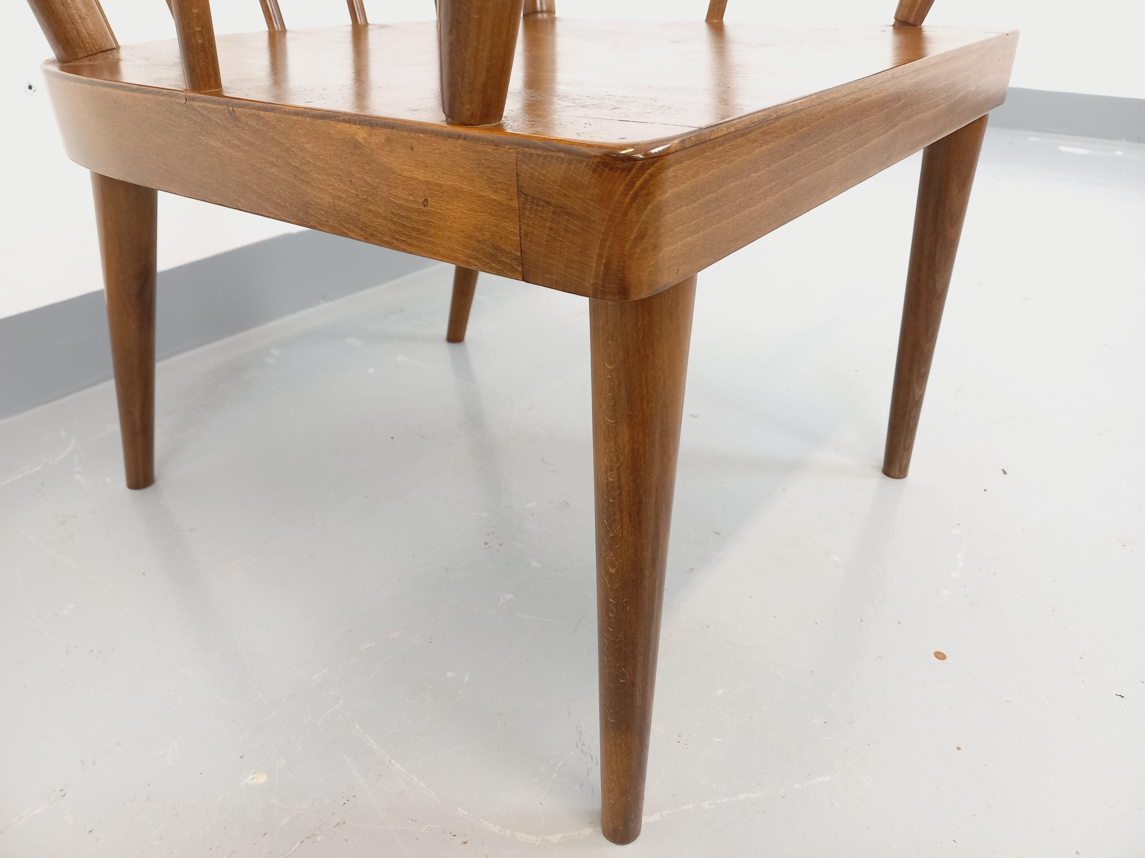 Milieu du XXe siècle Fauteuil en bois vintage Baumann modèle Éventail des années 60 en vente