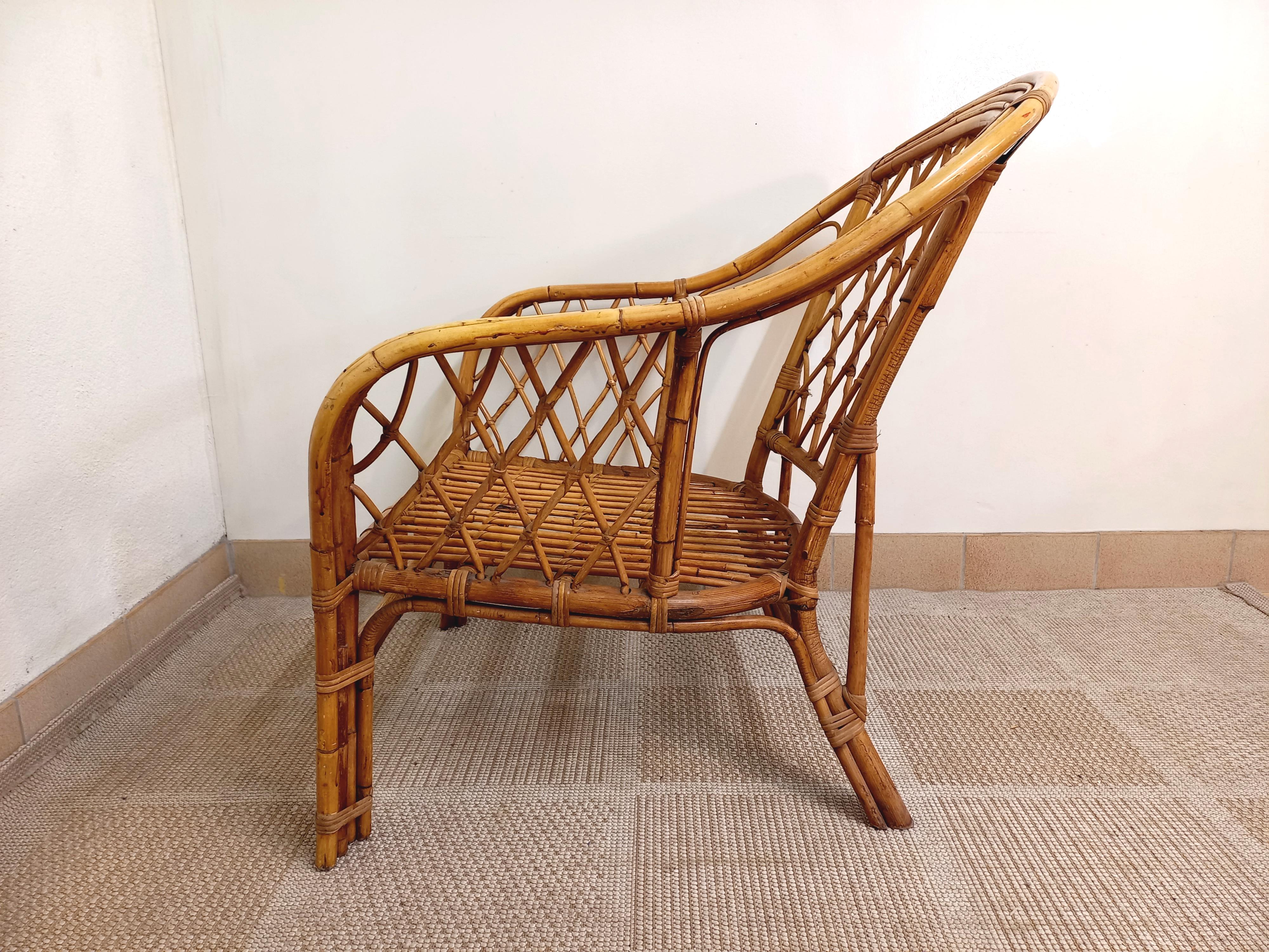 Fauteuil en rotin vintage années 60 en Bueno Estado en BESANÇON, FR