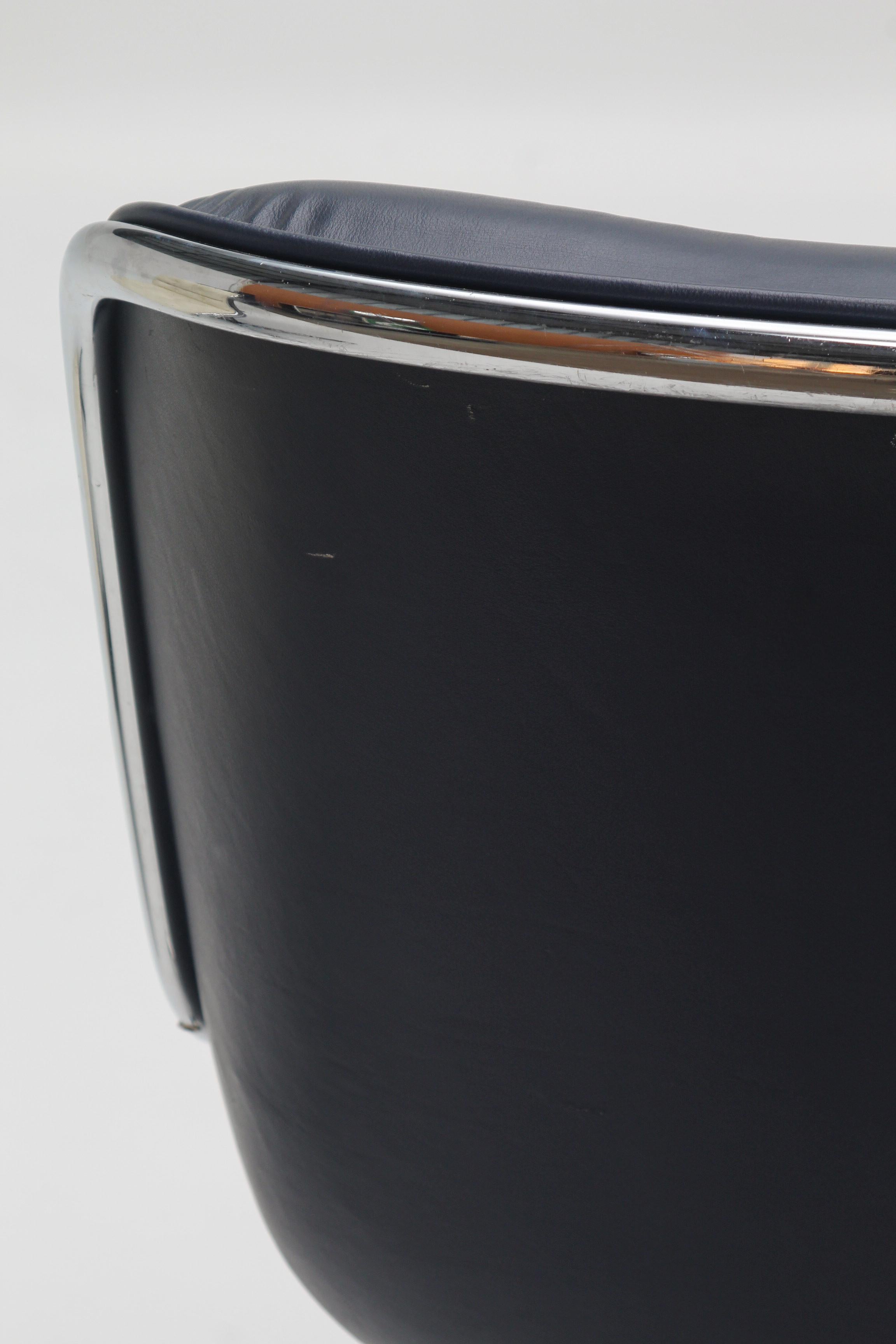 Fauteuil Executive bleu marine par Charles Pollock pour Knoll, États-Unis im Zustand „Gut“ im Angebot in Rouen, FR