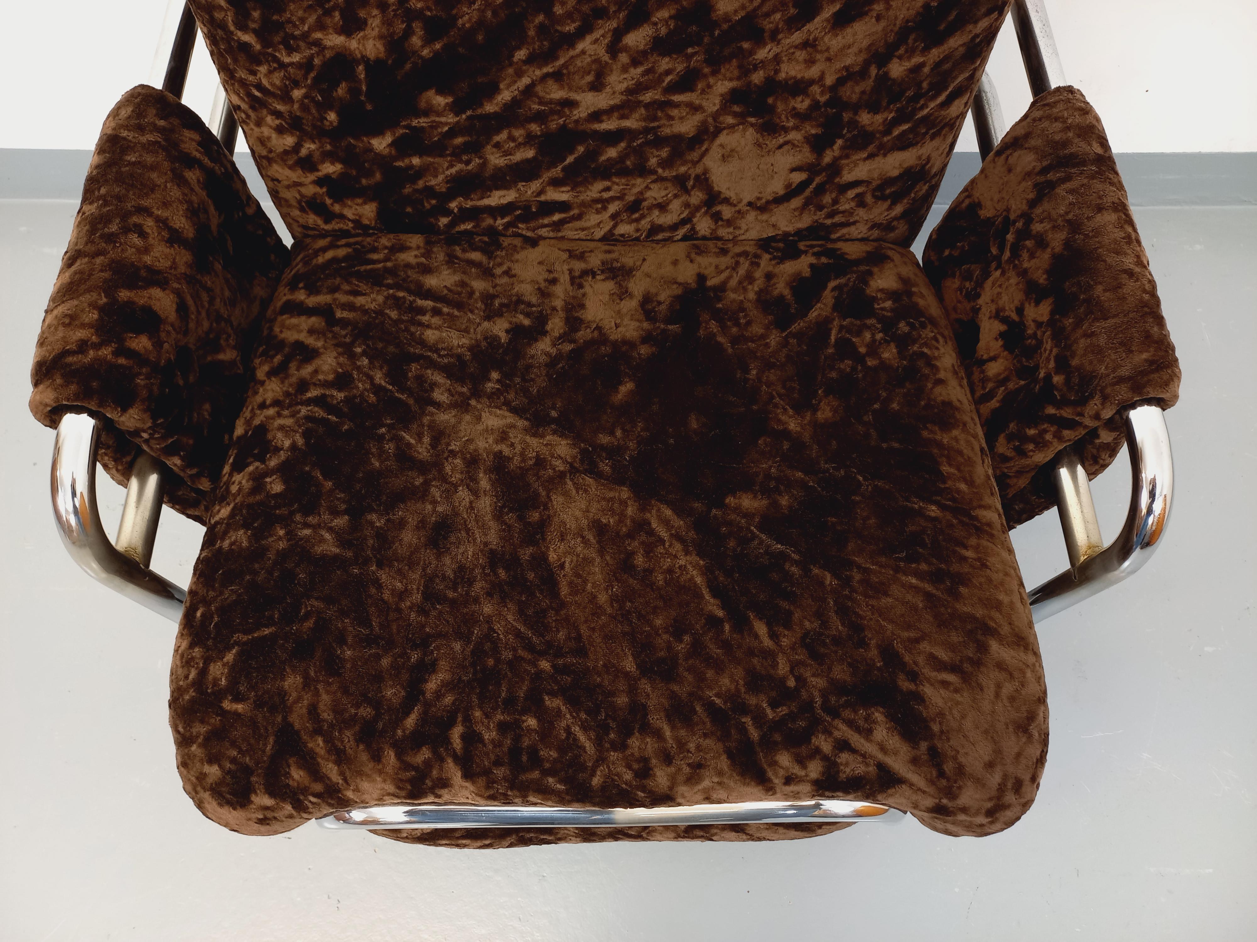 Fauteuil italien Space Age vintage style Ernesto Radaelli en métal chromé velour Italiano en venta