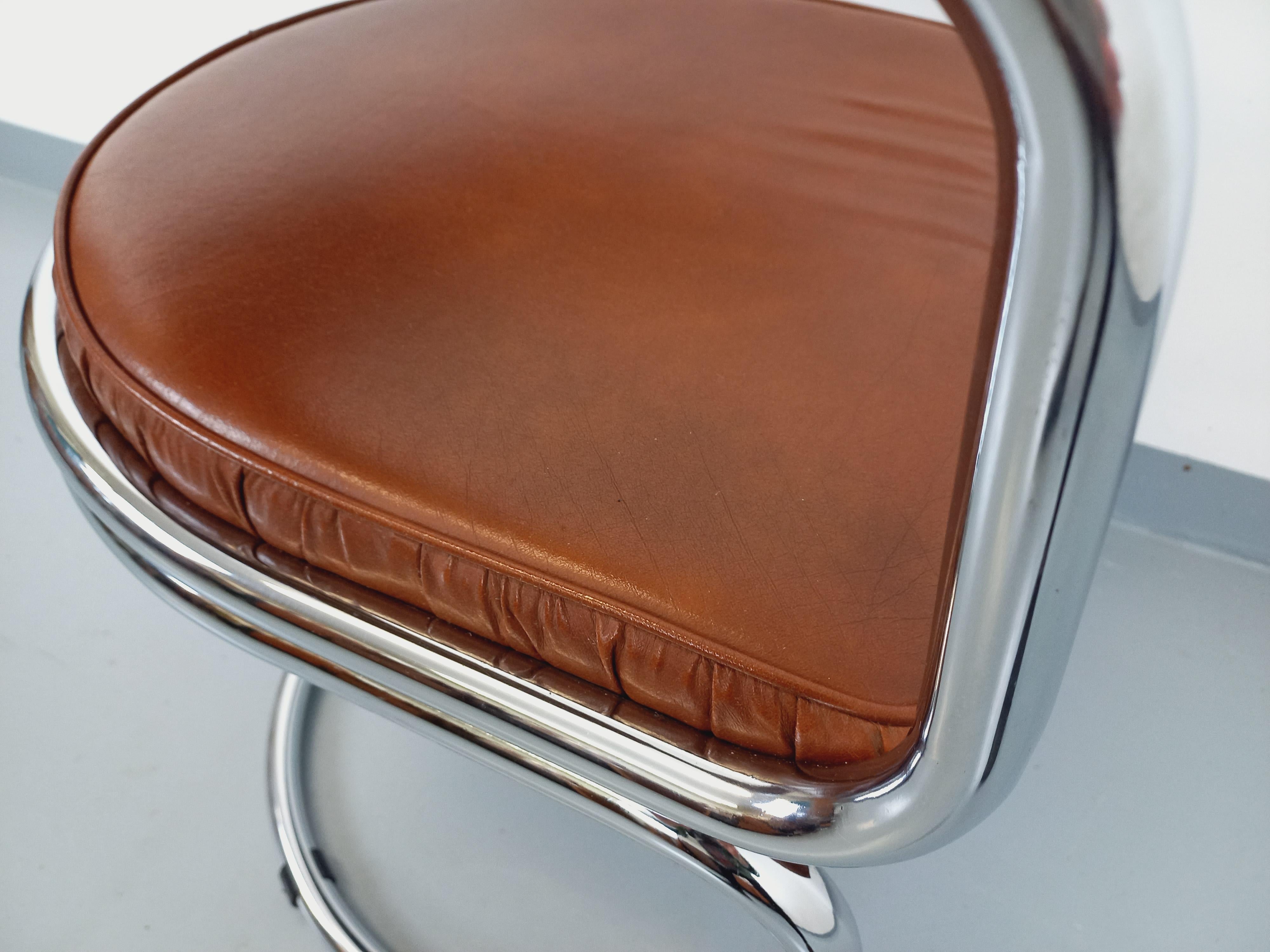 Fin du 20e siècle Fauteuil italien vintage Giotto Stoppino pour Kartell en chrome et skaï 1970