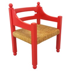 Fauteuil italien vintage Vico Magistretti en bois rouge et paille