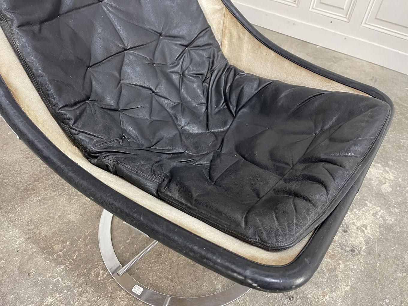 Fauteuil Jetson cuir noir 1970 For Sale 2