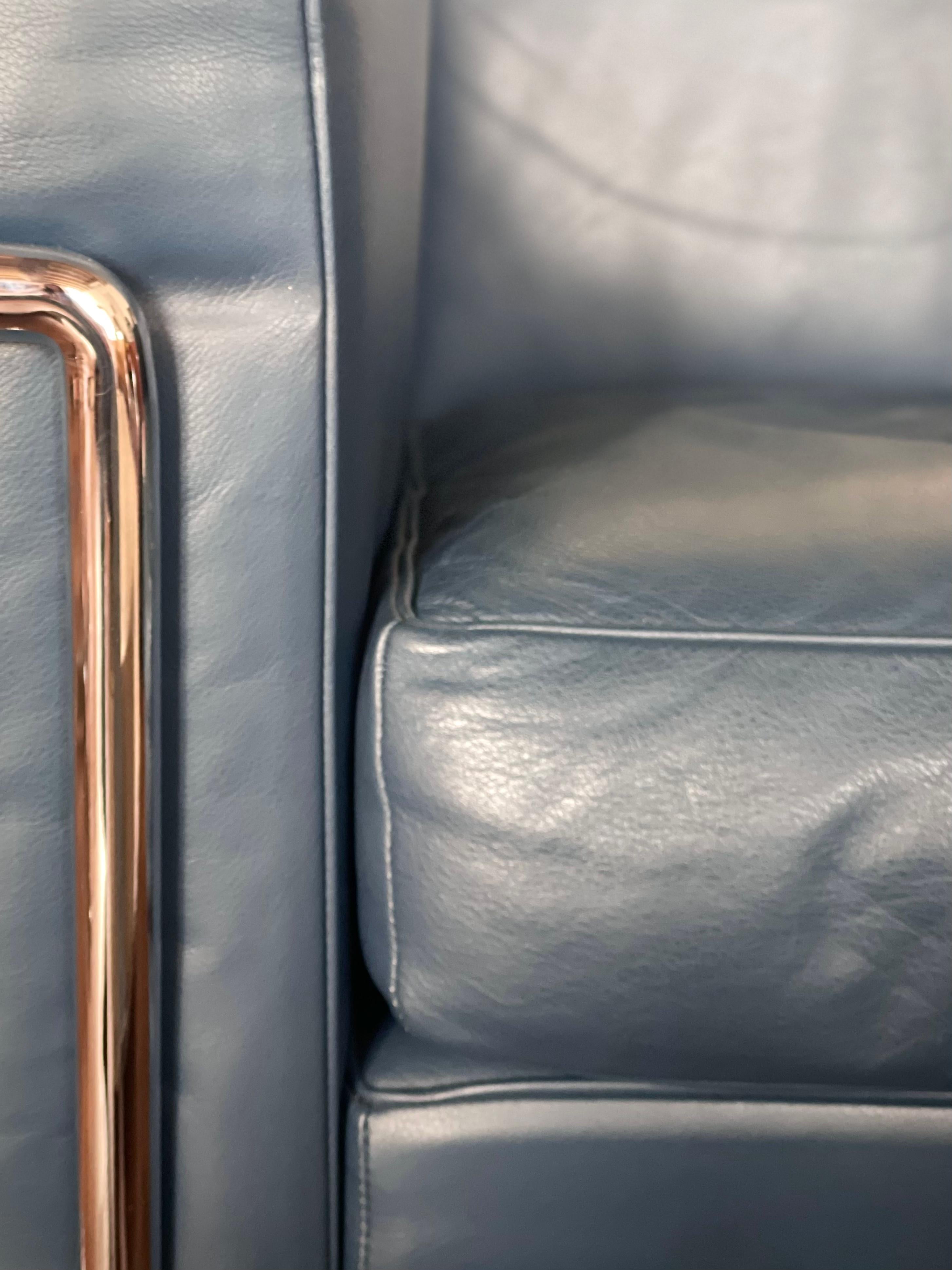 Fauteuil LC2 en cuir années 80 par Le Corbusier pour Cassina Bon état - En vente à Tresbœuf, FR