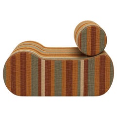 Fauteuil " LEMBLÉMATIQUE " à rayure Par Alexandre Ligios