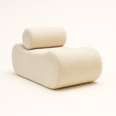 Fauteuil " LEMBLÉMATIQUE " en blanc  Par Alexandre Ligios