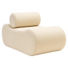 Fauteuil " LEMBLÉMATIQUE " en blanc  Par Alexandre Ligios