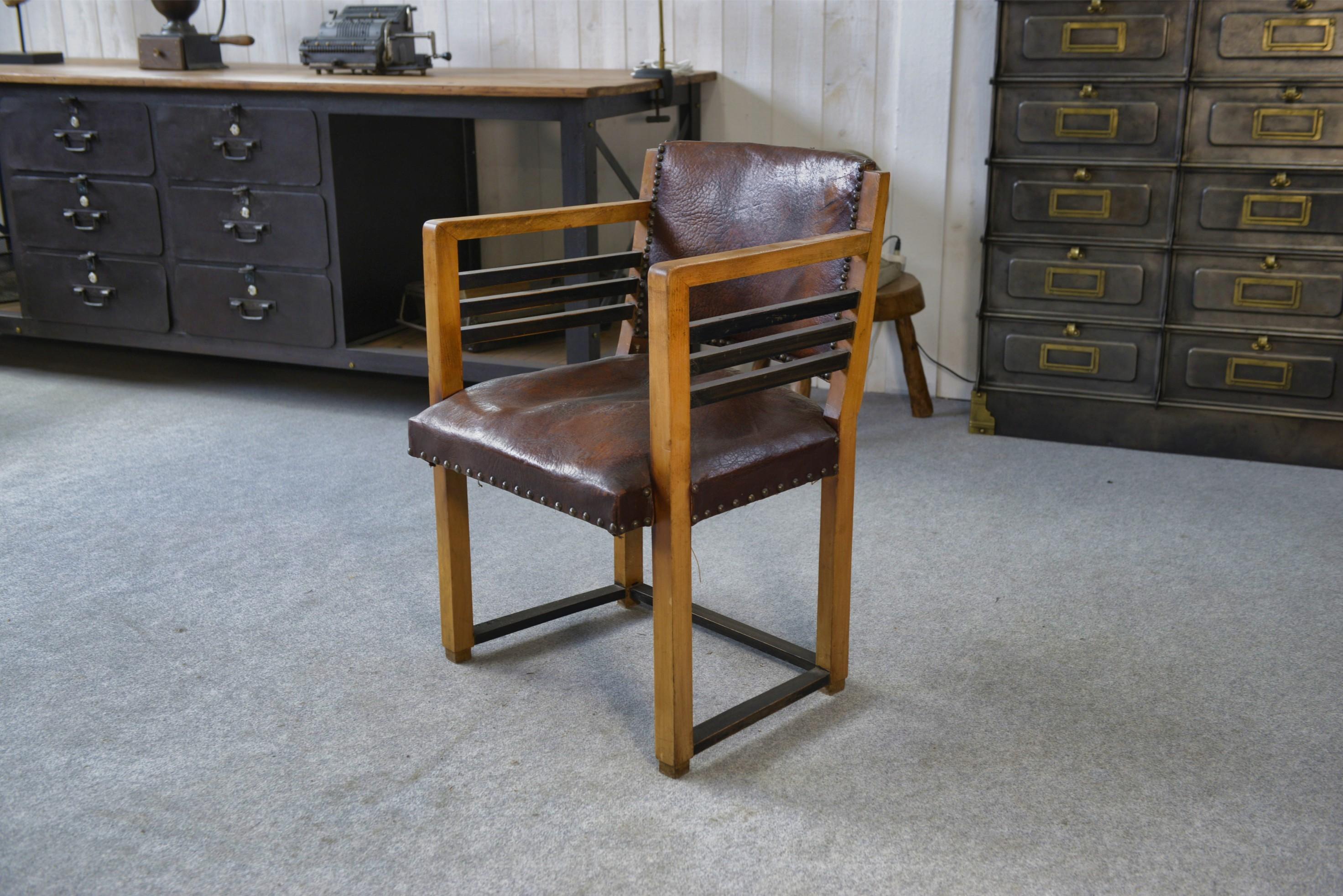 Fauteuil modern cuir 1940er Jahre im Angebot 2