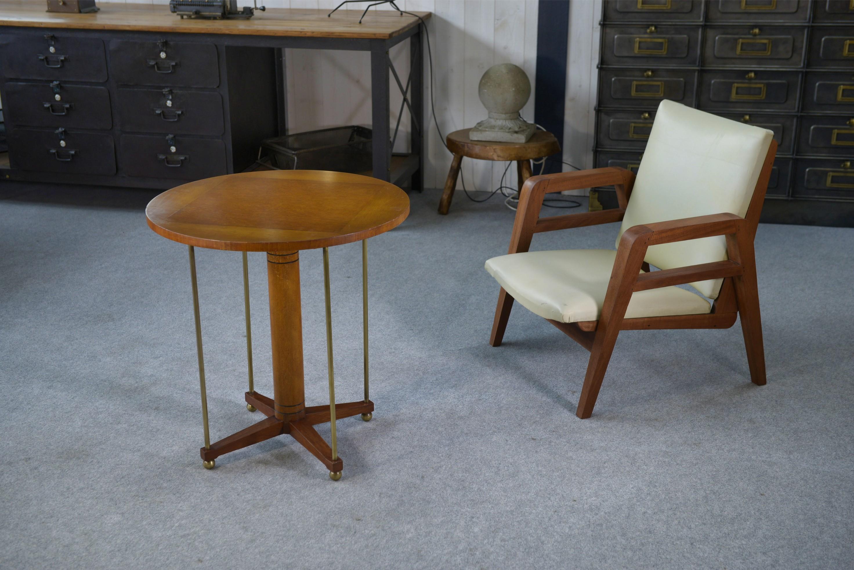 Metà XX secolo Fauteuil moderniste en acajou et skaï 1940-1950 in vendita