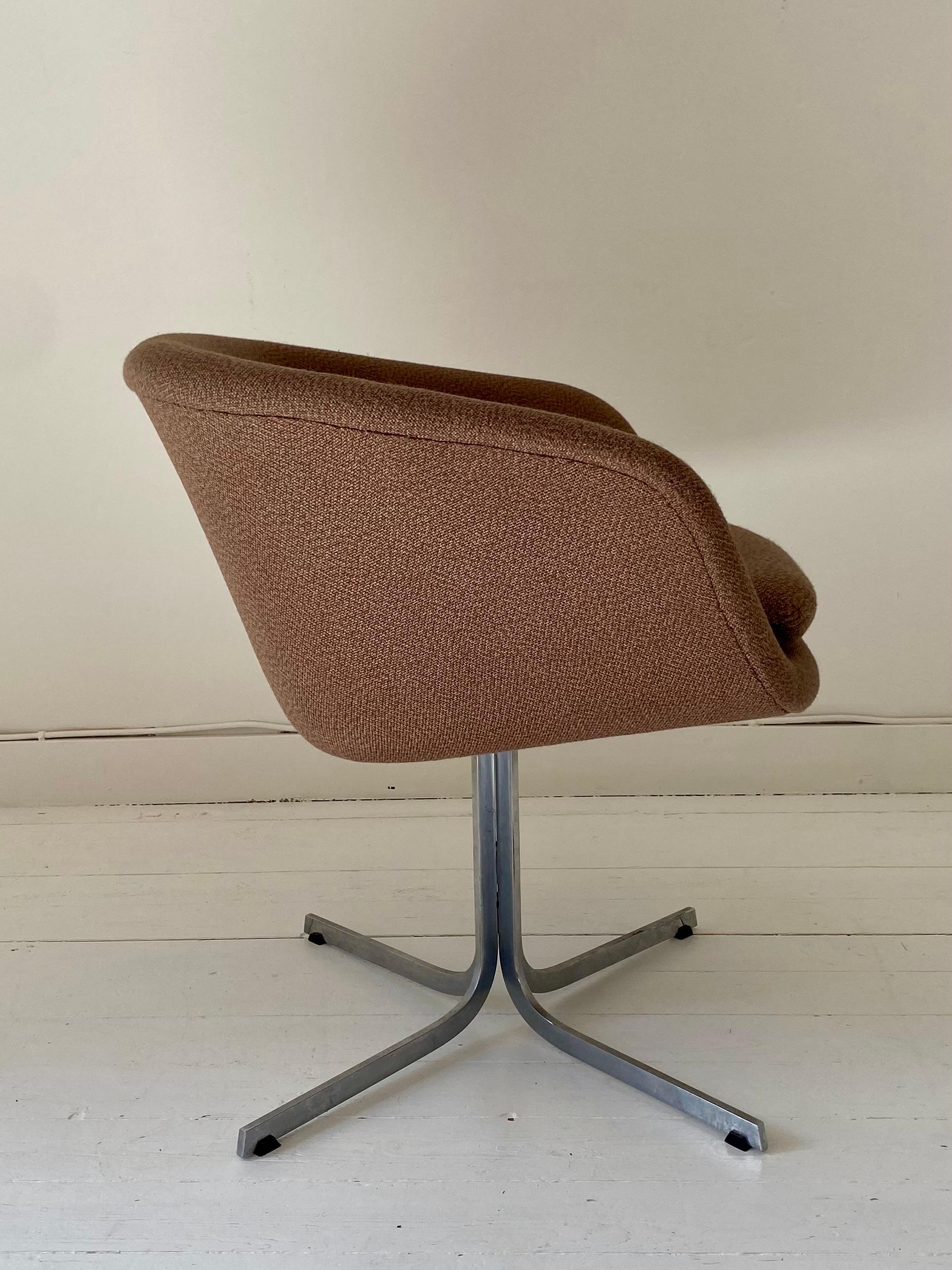Fauteuil Pierre Paulin f8800 6