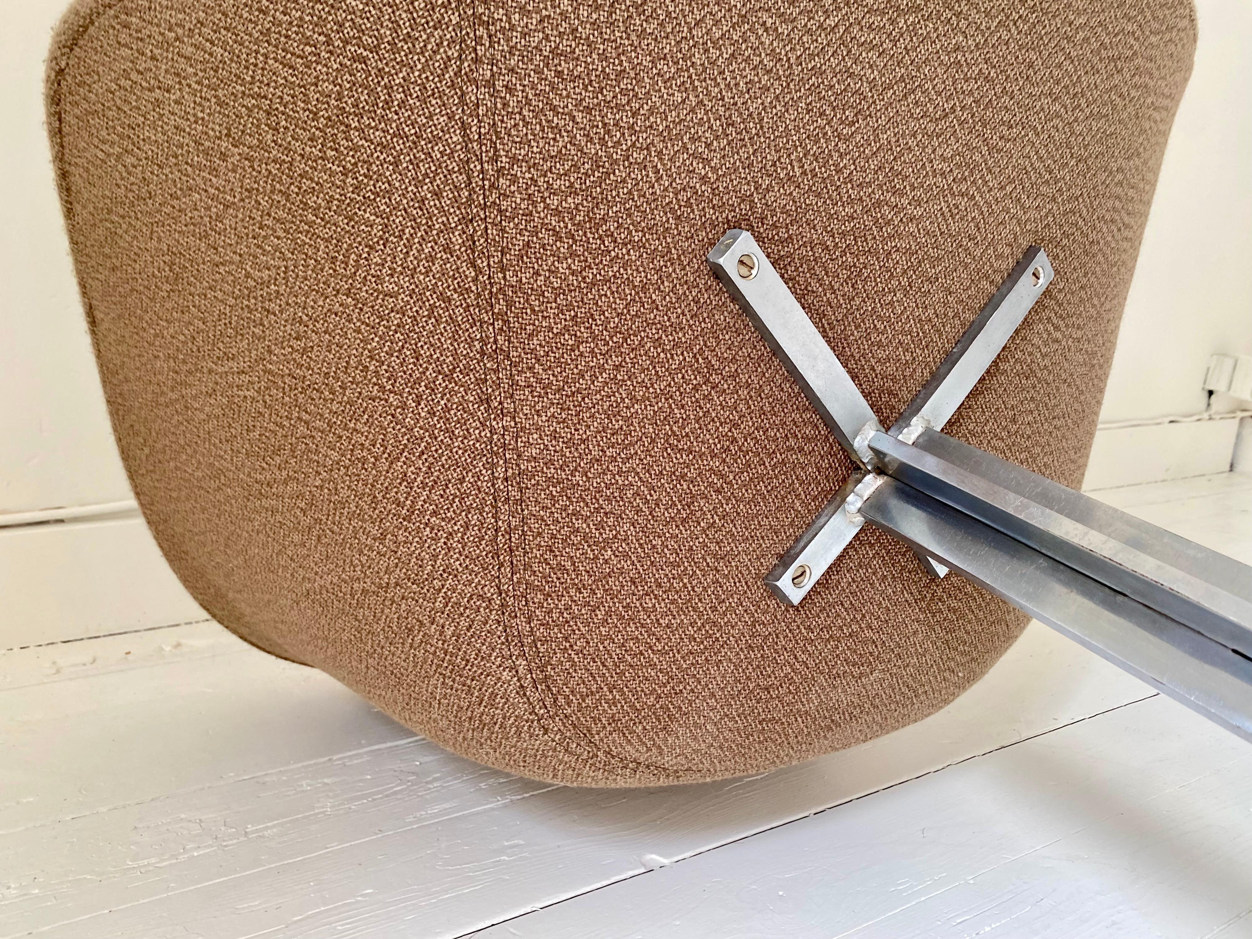 Fauteuil Pierre Paulin f8800 9