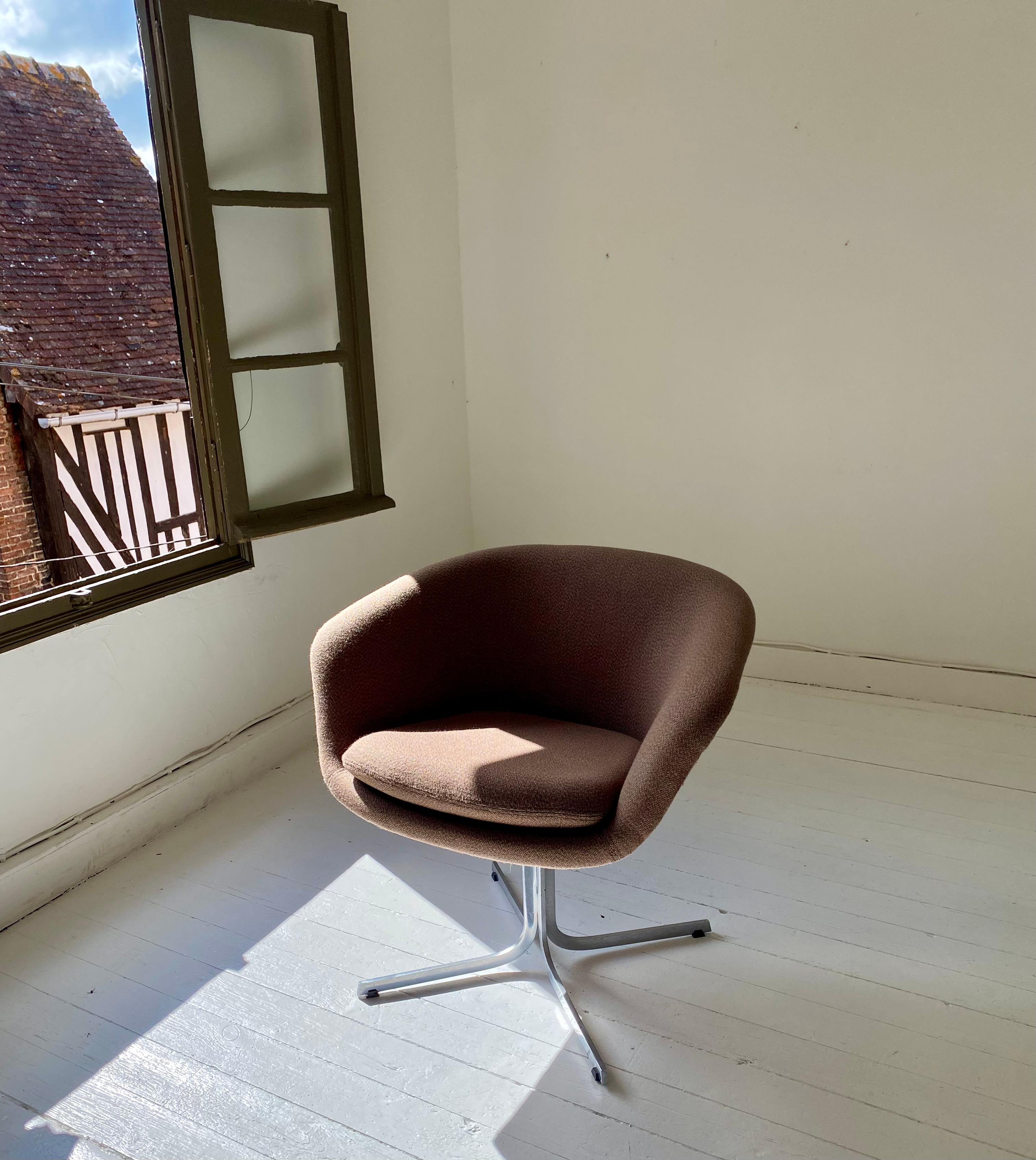 Mid-20th Century Fauteuil Pierre Paulin f8800