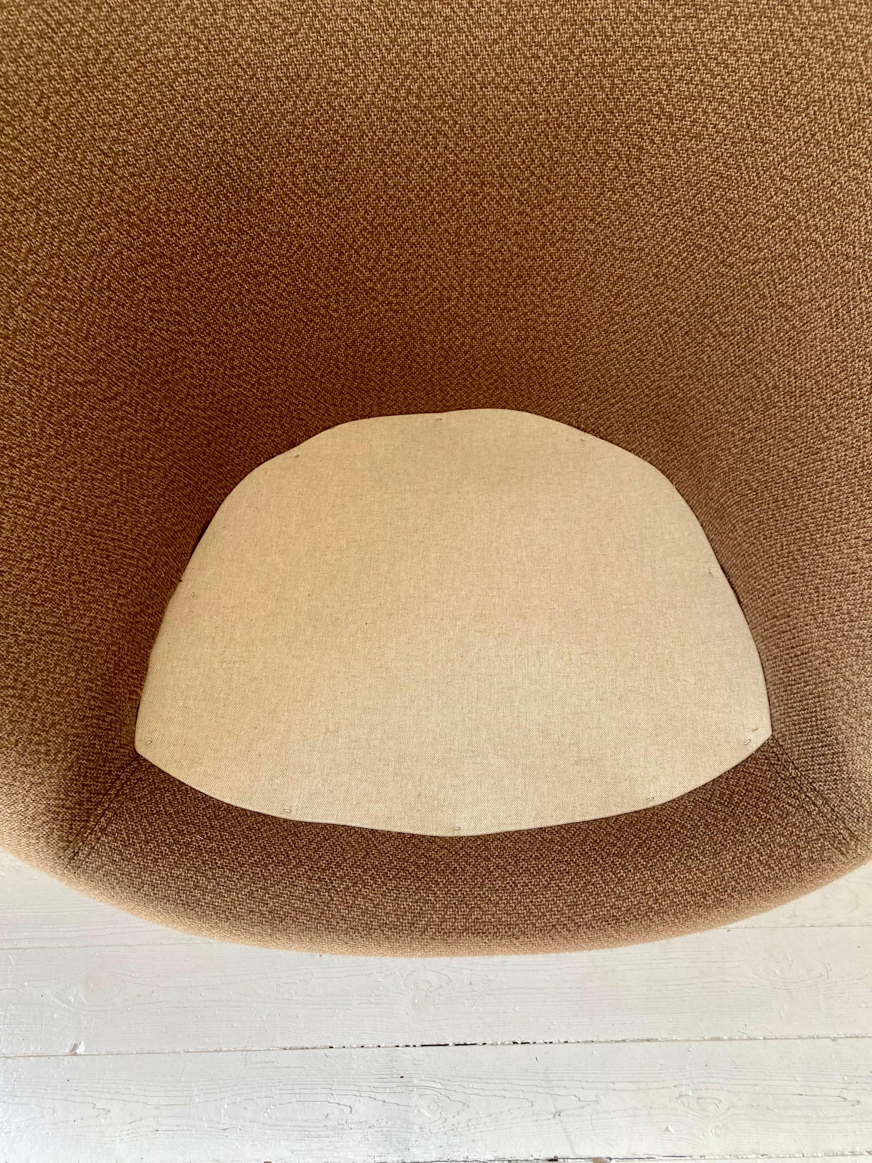 Metal Fauteuil Pierre Paulin f8800