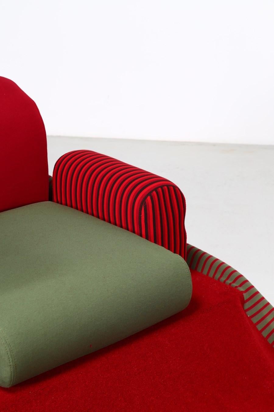 Fauteuil Tappeto Volante d’Ettore Sottsass For Sale 7